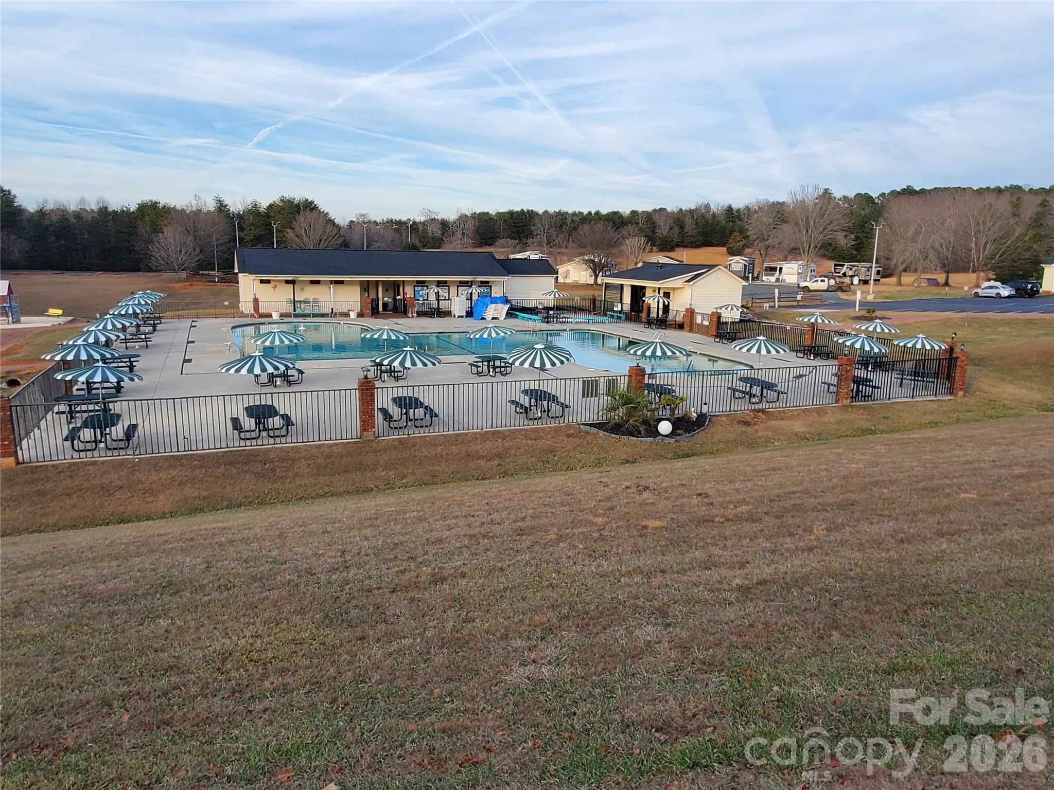 101 N Cardinal Drive Property Photo 19