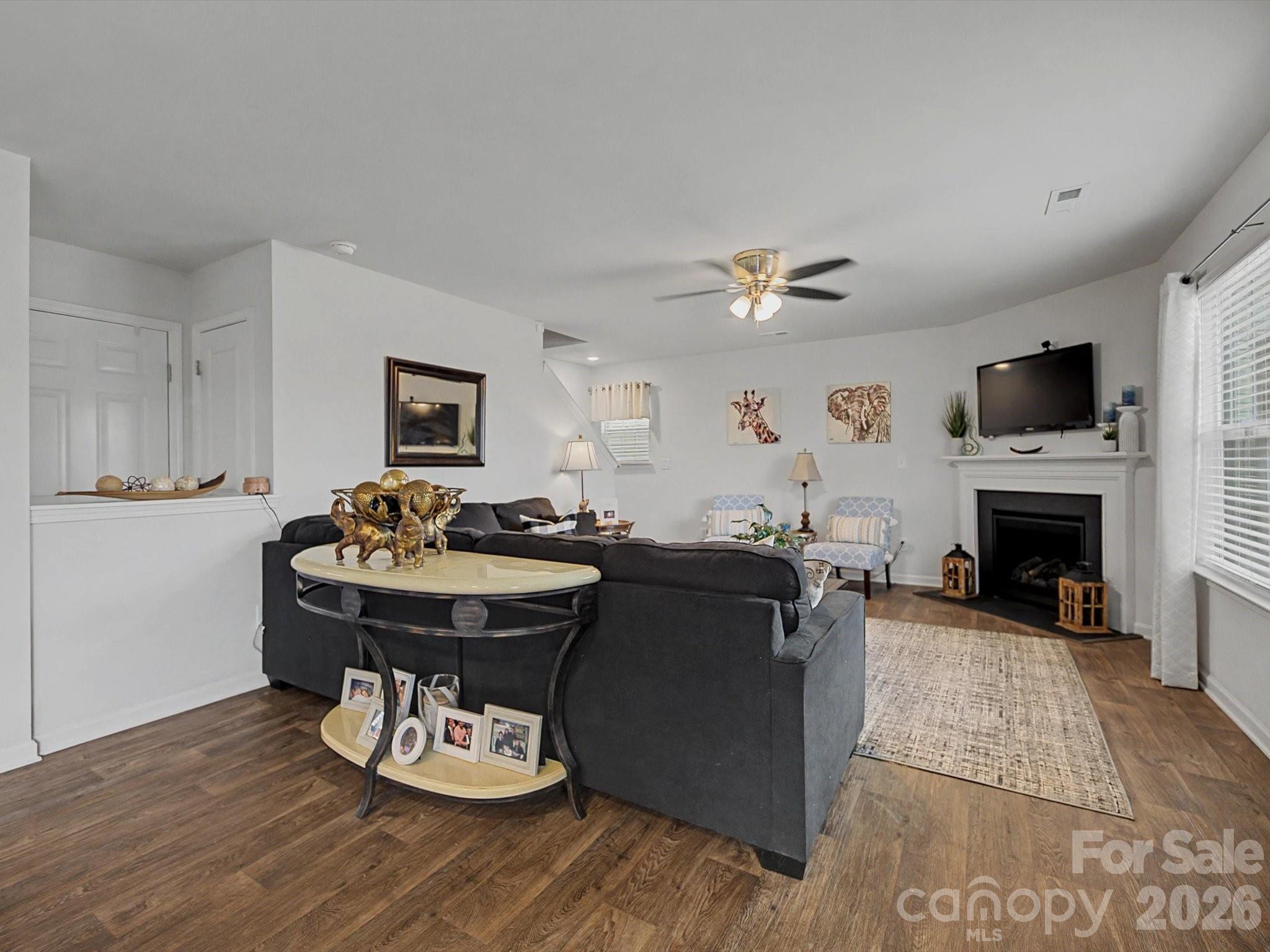 1718 Gaston Mountain Drive Property Photo 8
