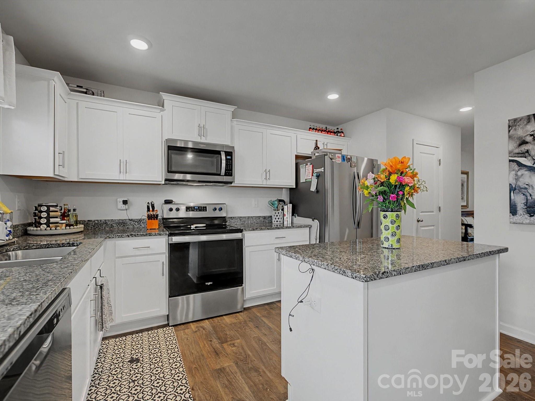 1718 Gaston Mountain Drive Property Photo 15