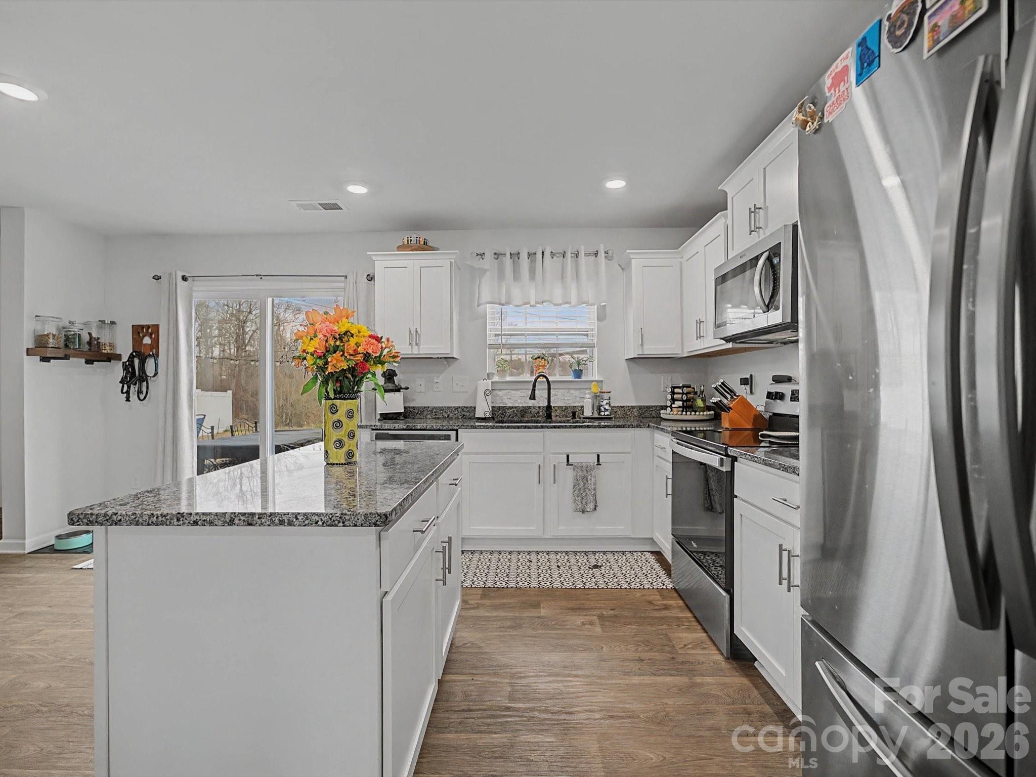 1718 Gaston Mountain Drive Property Photo 16