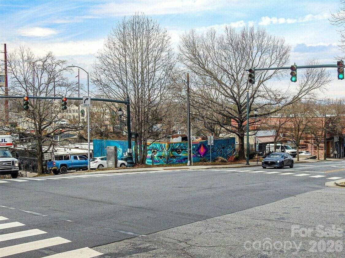 93 Broadway Street Property Photo 12