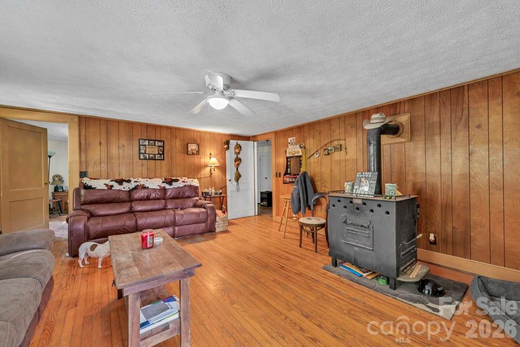 1068 Laurel Branch Road Property Photo 5