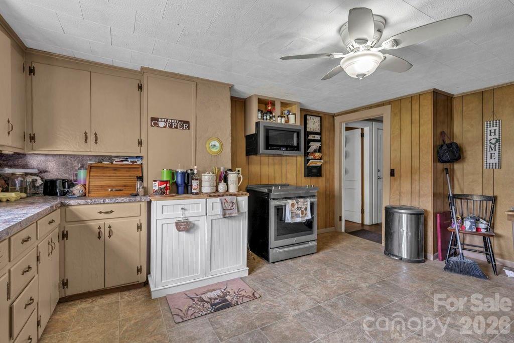 1068 Laurel Branch Road Property Photo 7