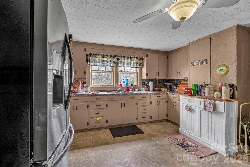 1068 Laurel Branch Road Property Photo 8