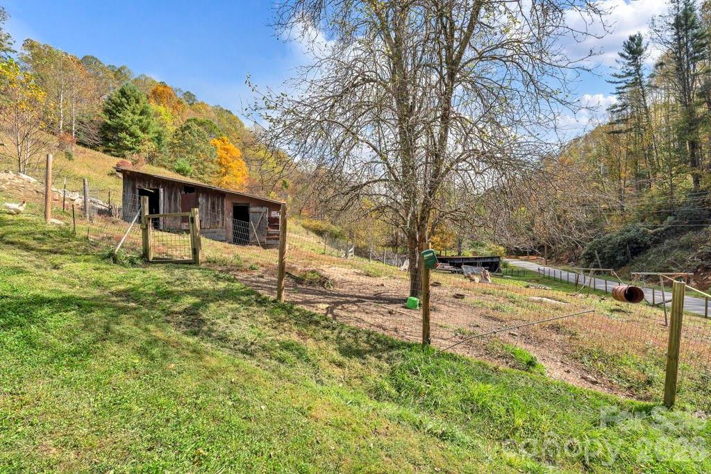 1068 Laurel Branch Road Property Photo 18