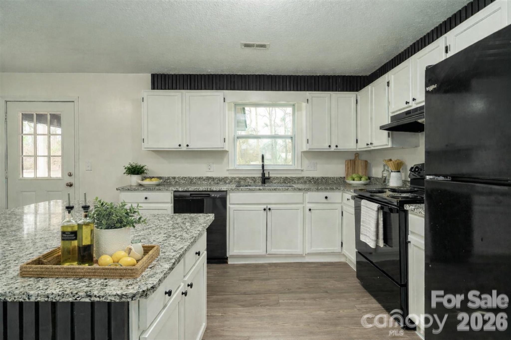 3115 Crestview Drive Property Photo 13