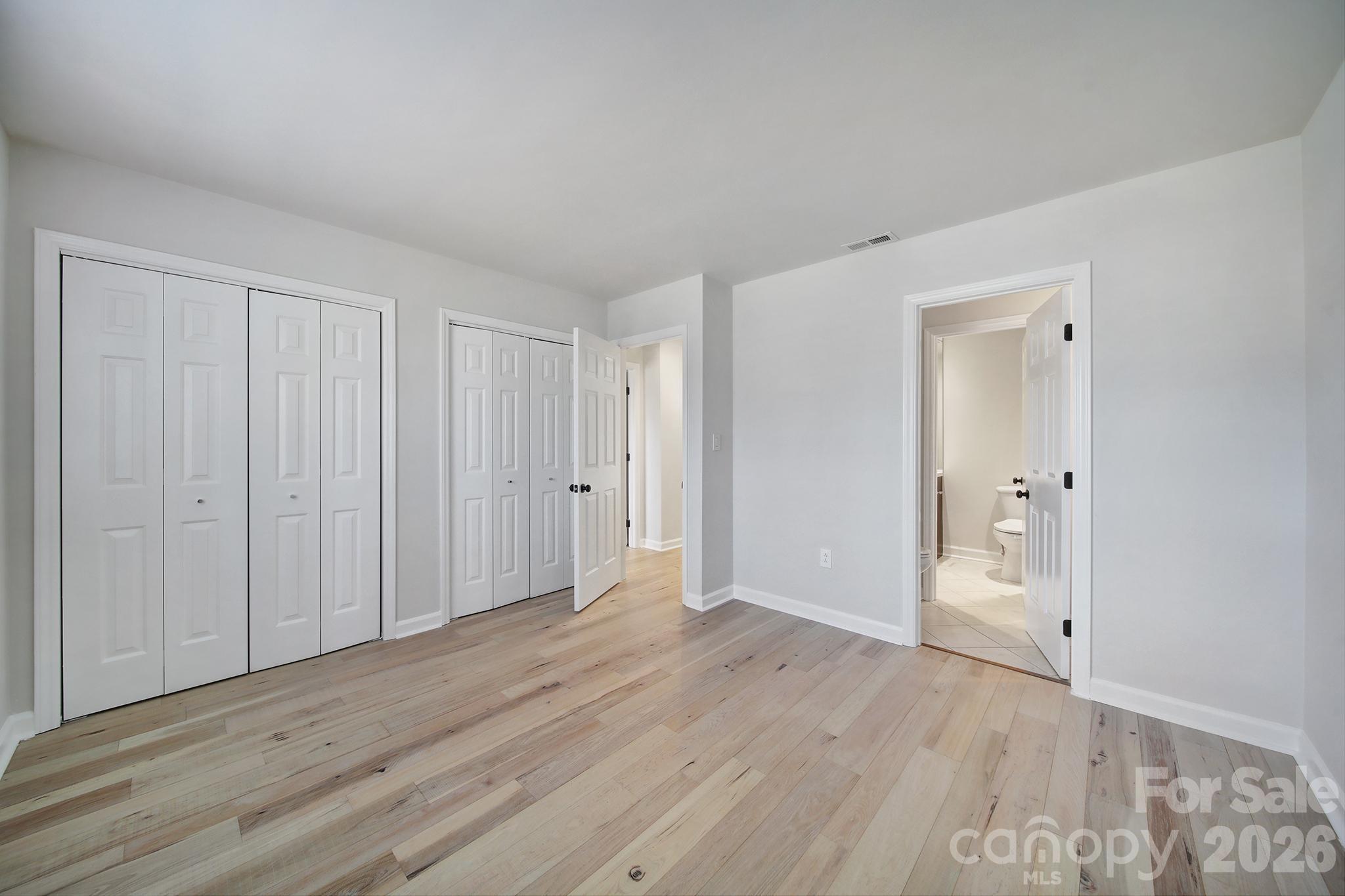498 Glory Court Property Photo 11