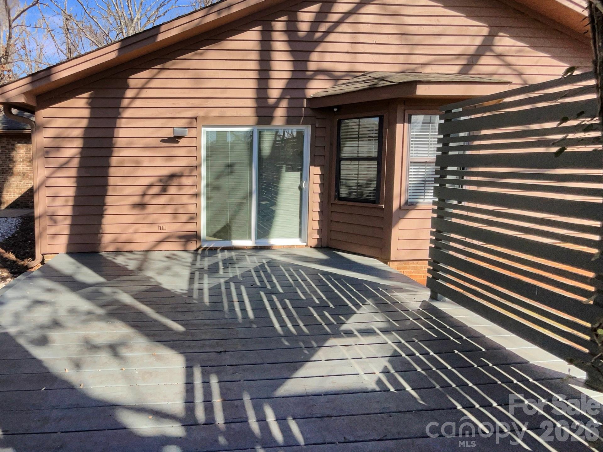 498 Glory Court Property Photo 19