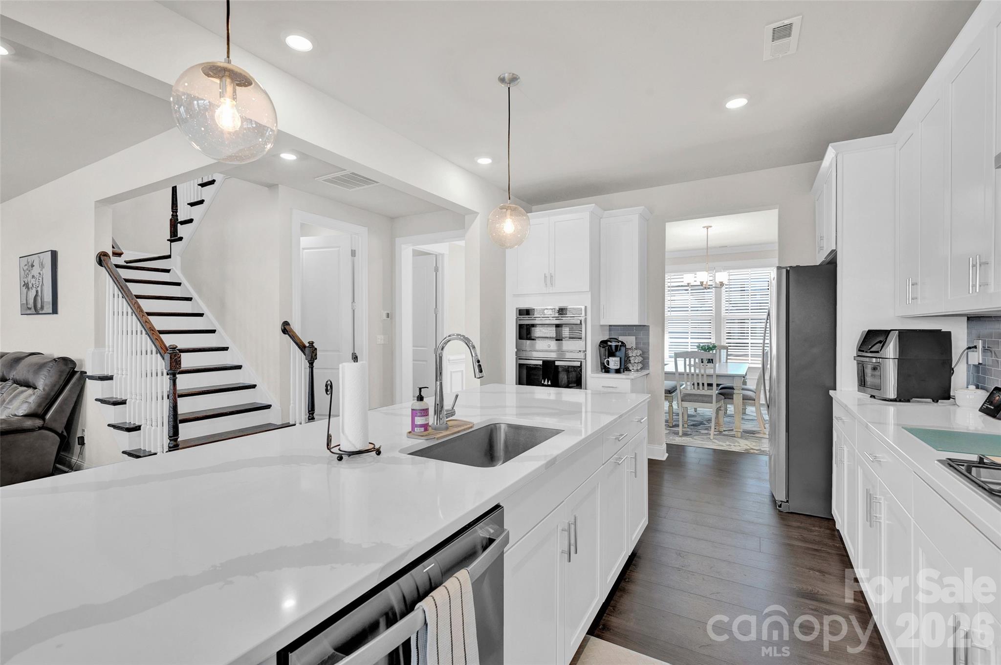 309 W Waterlynn Road Property Photo 9