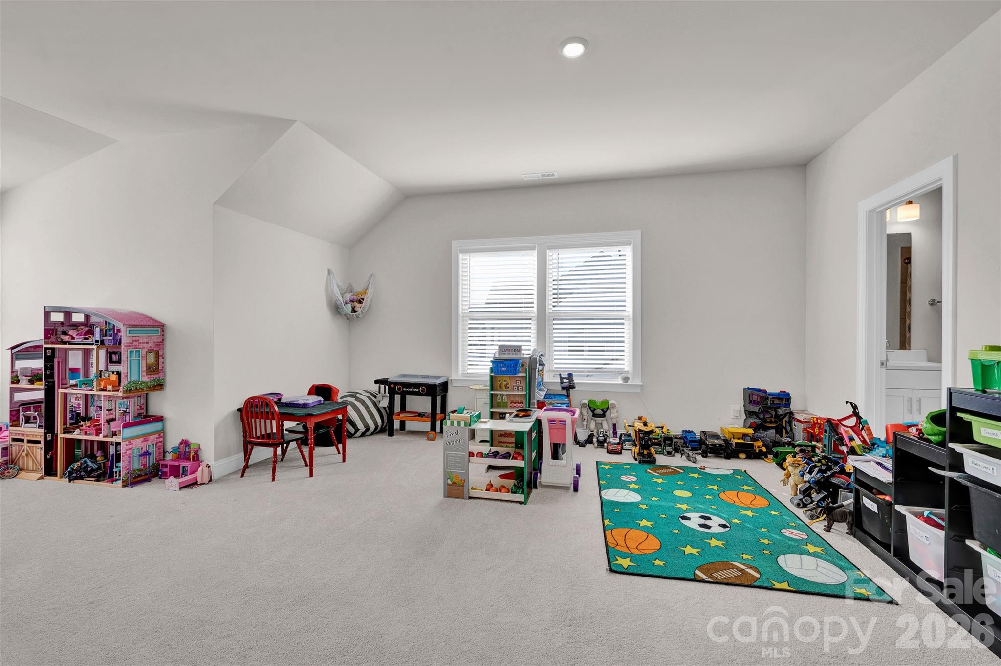 309 W Waterlynn Road Property Photo 24