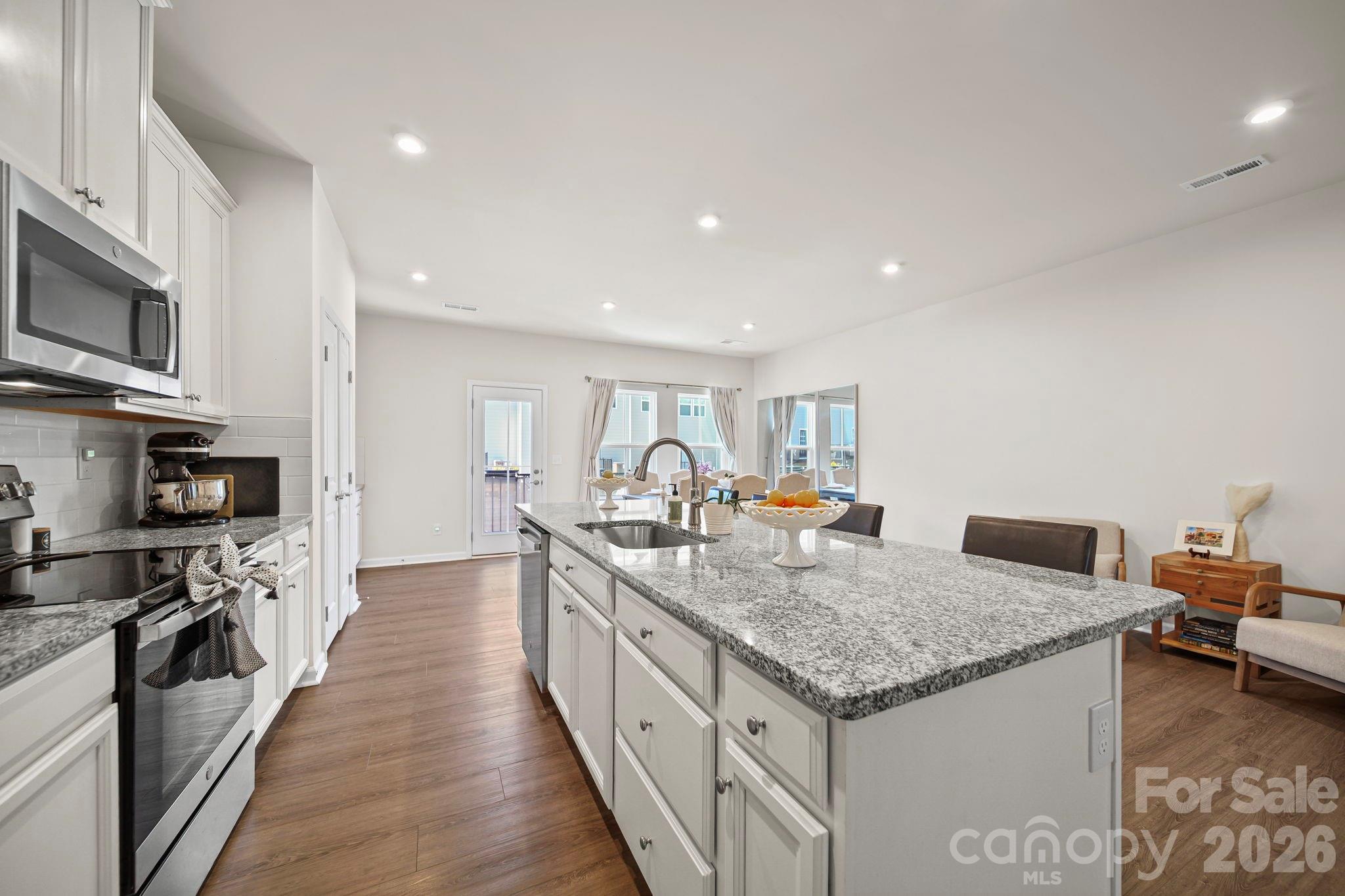 3501 Timber Mill Drive Property Photo 10