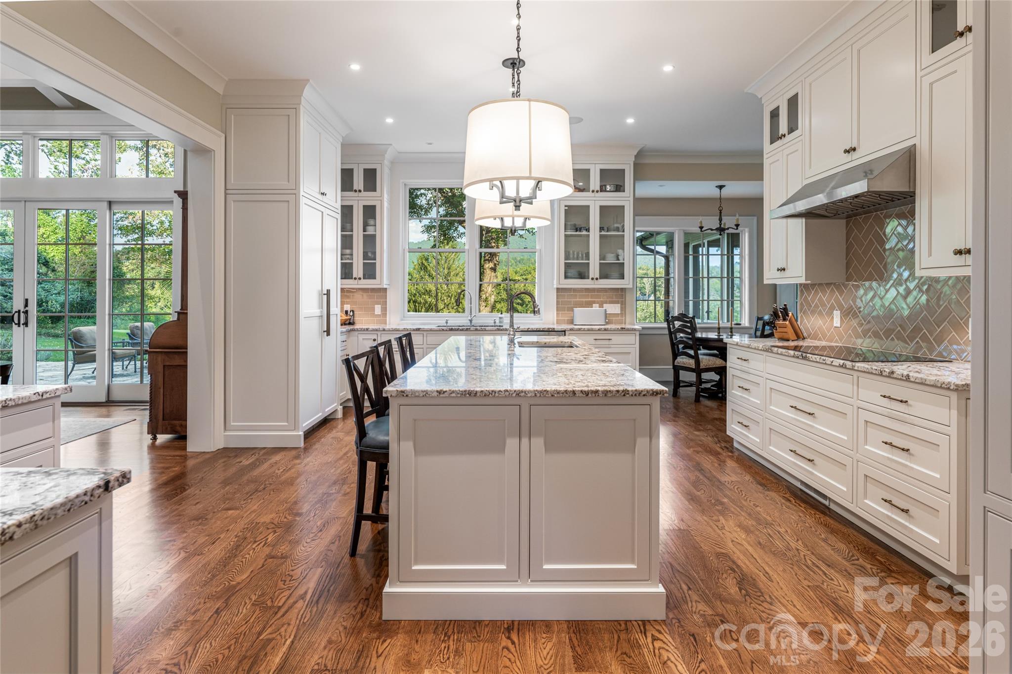 402 Vanderbilt Road Property Photo 14