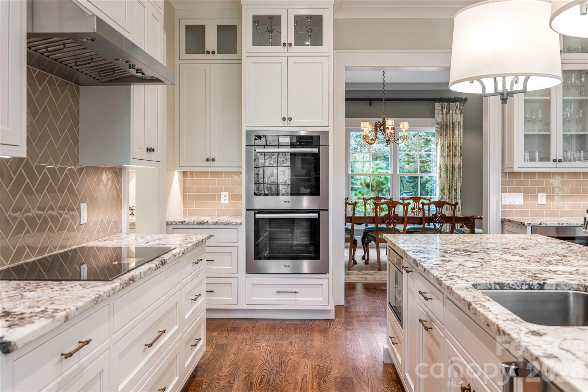 402 Vanderbilt Road Property Photo 15