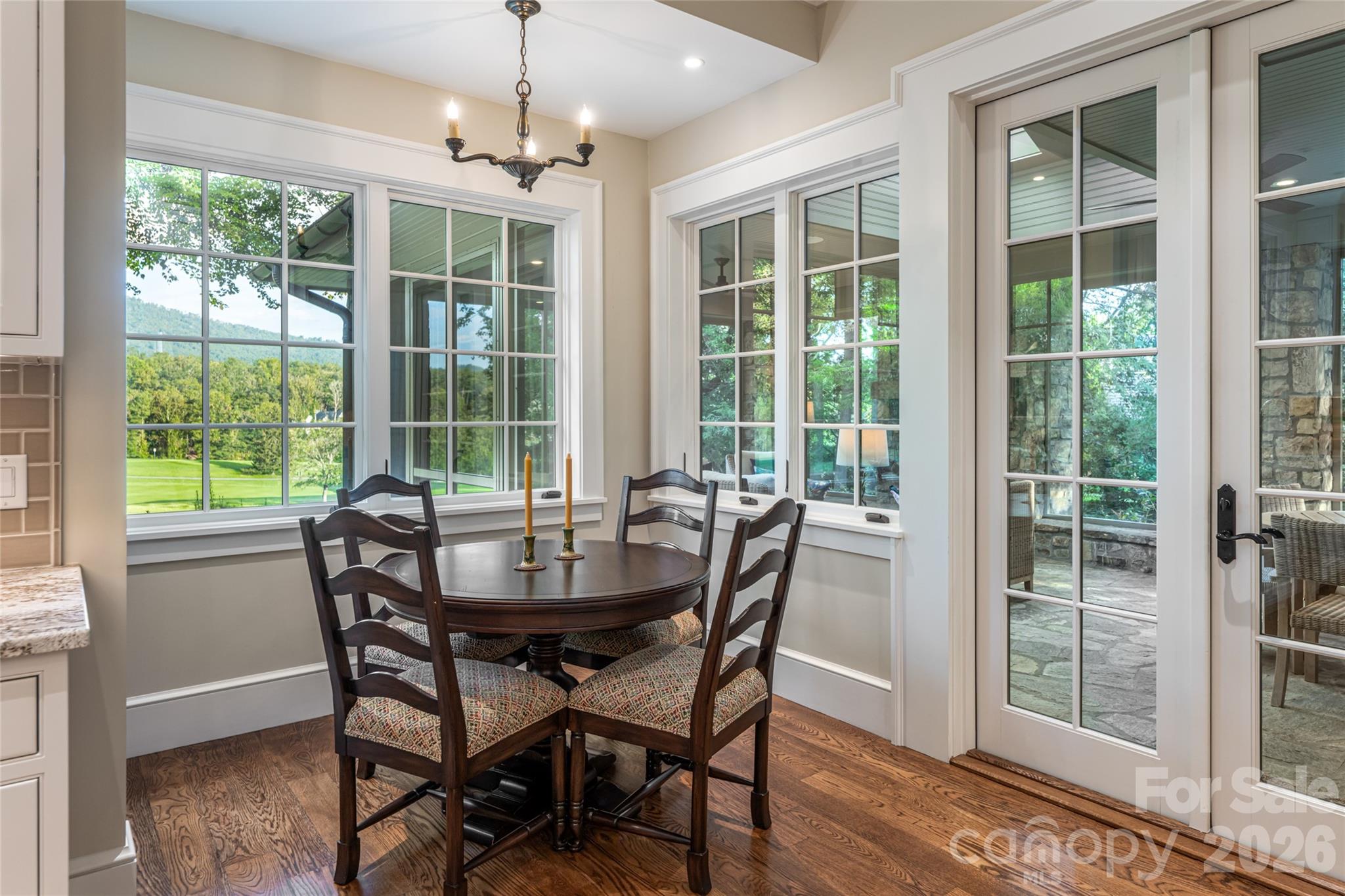 402 Vanderbilt Road Property Photo 20