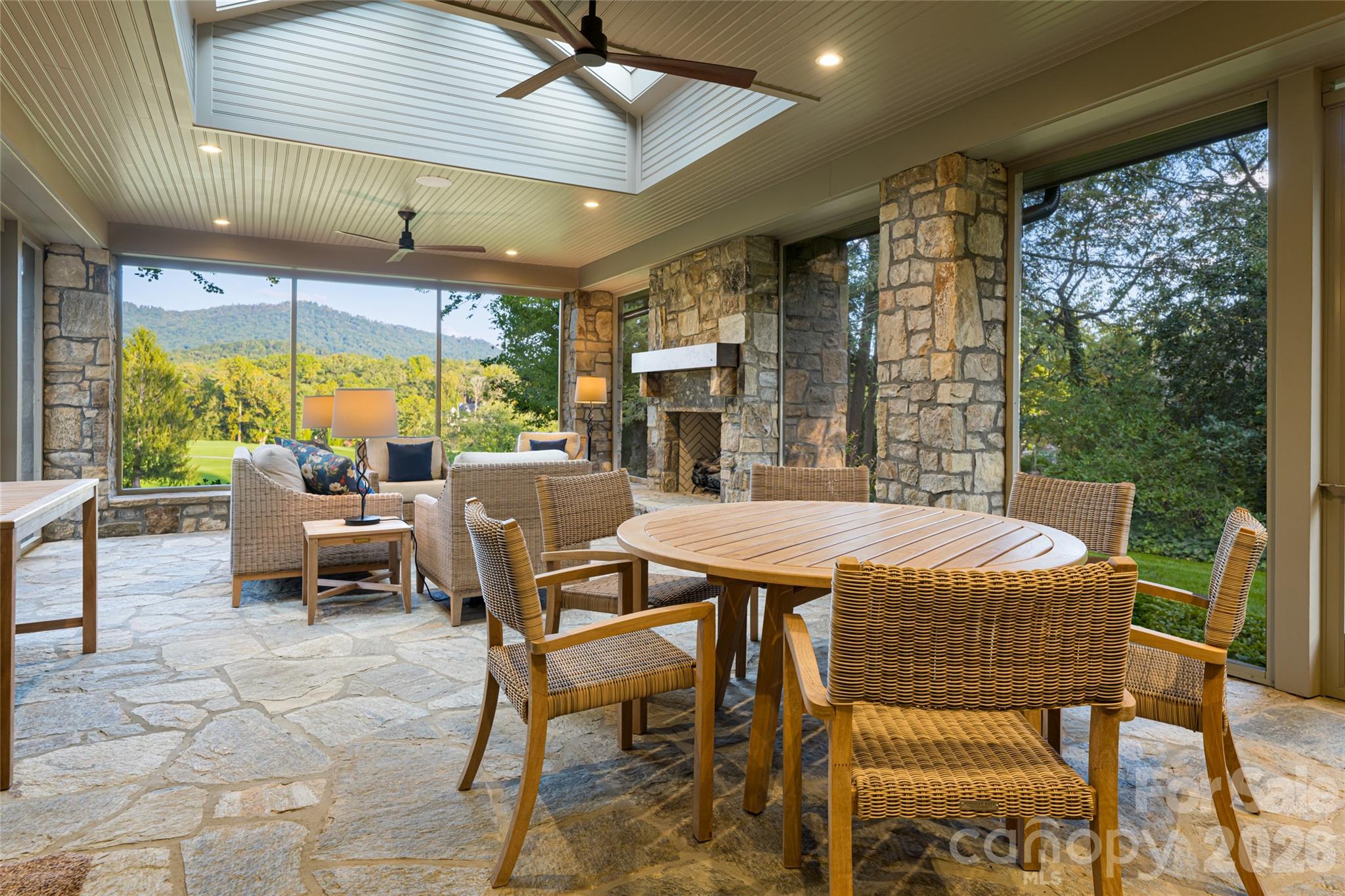402 Vanderbilt Road Property Photo 34