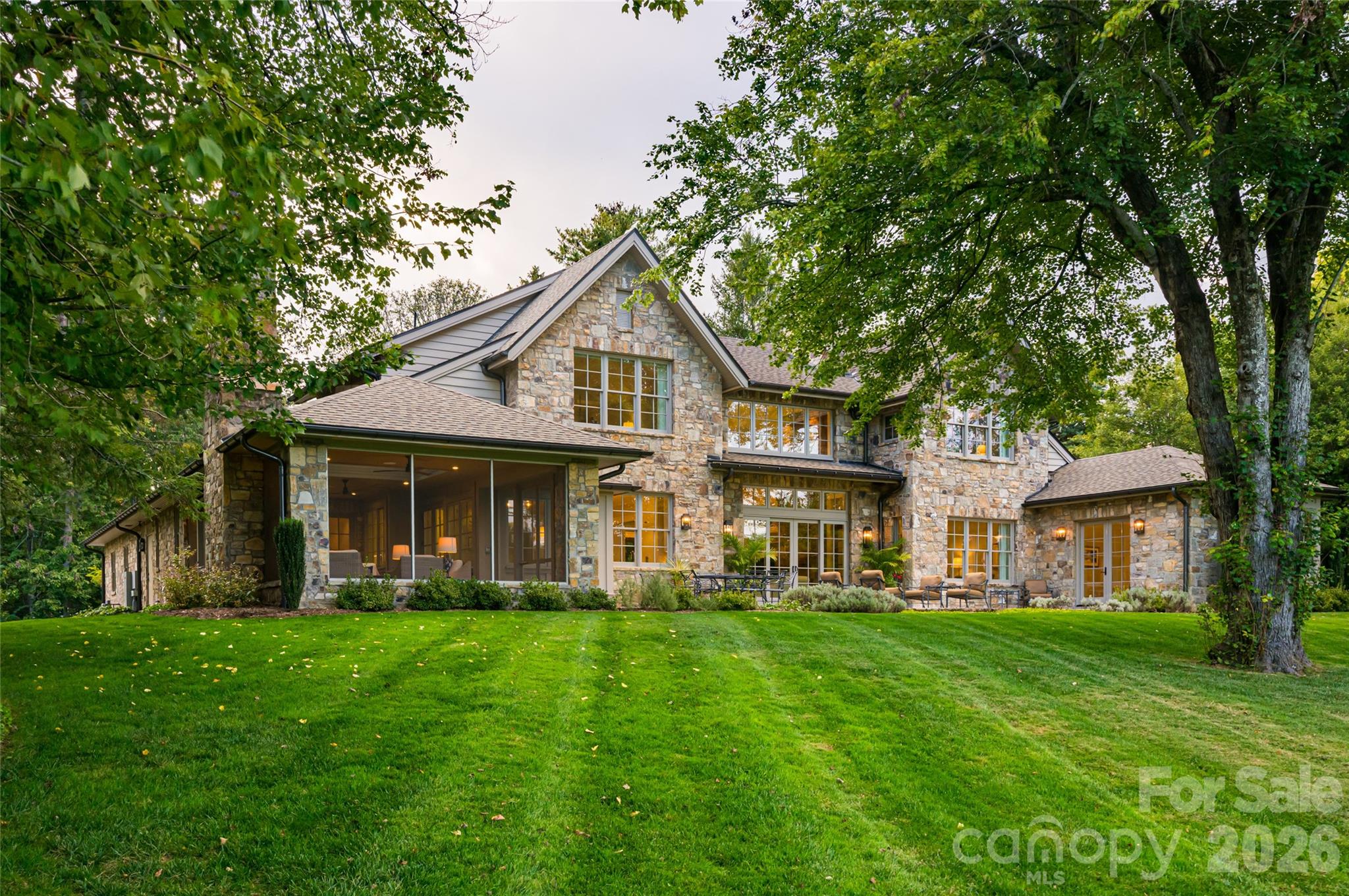 402 Vanderbilt Road Property Photo 45
