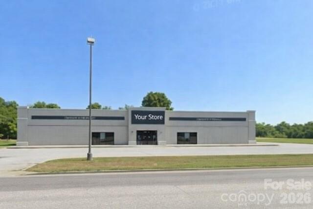 310 Hartsville Crossing Boulevard Property Photo 1