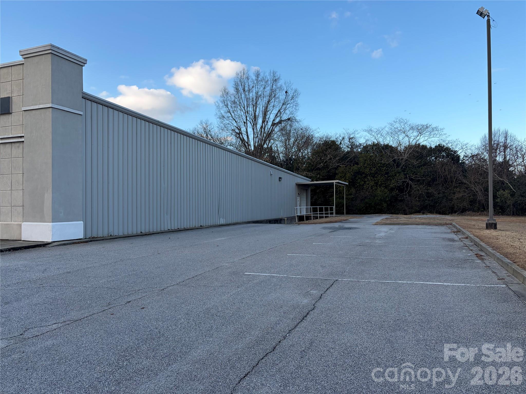 310 Hartsville Crossing Boulevard Property Photo 7