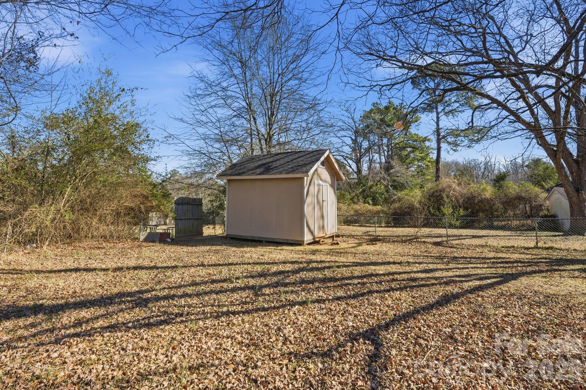 802 Chesterfield Avenue Property Photo 13