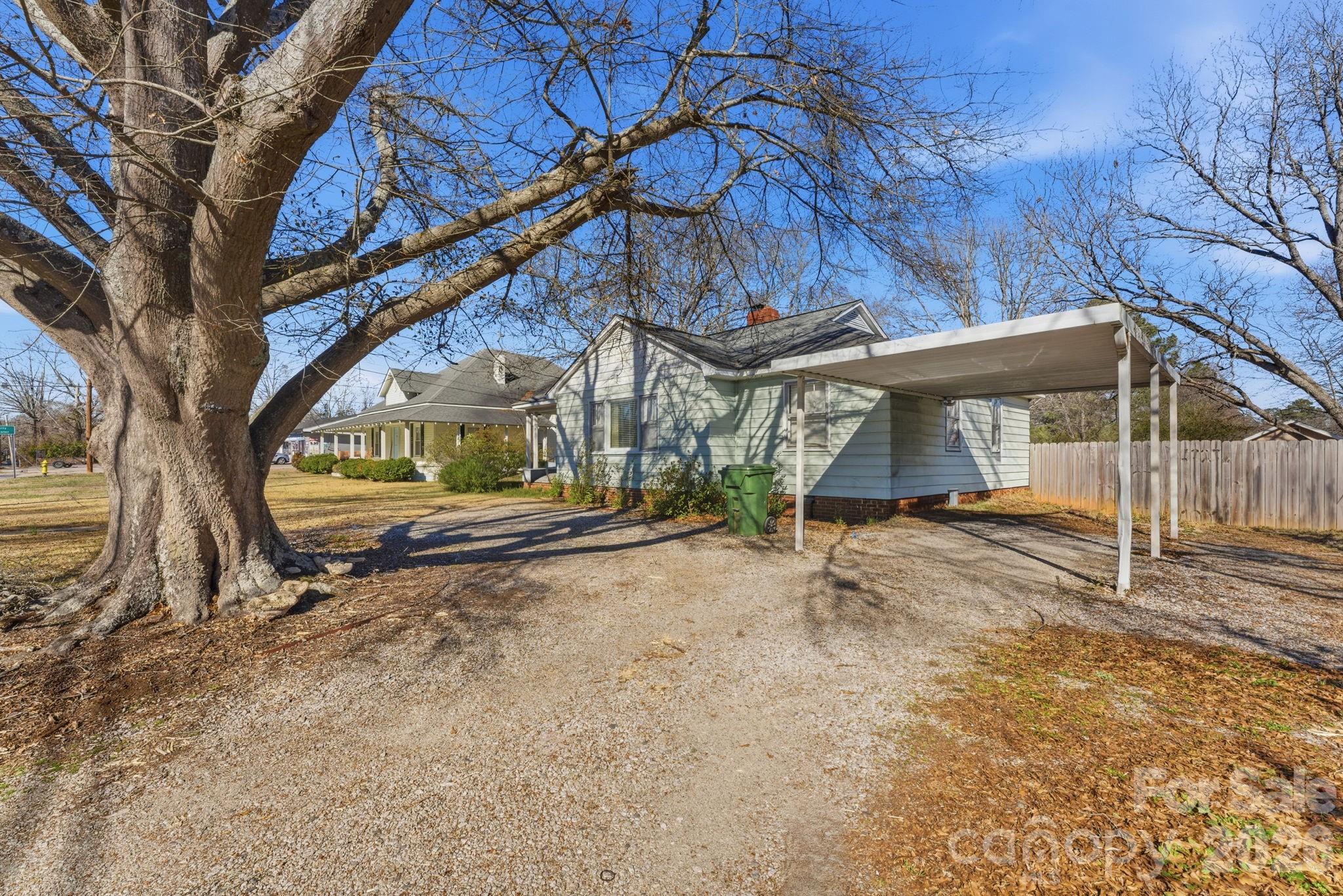 802 Chesterfield Avenue Property Photo 14