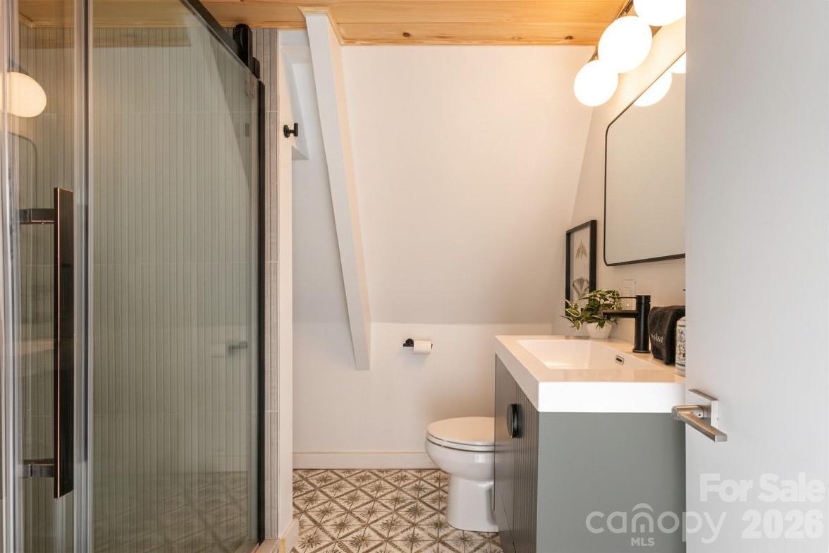 820 Shuler Lake Road Property Photo 11