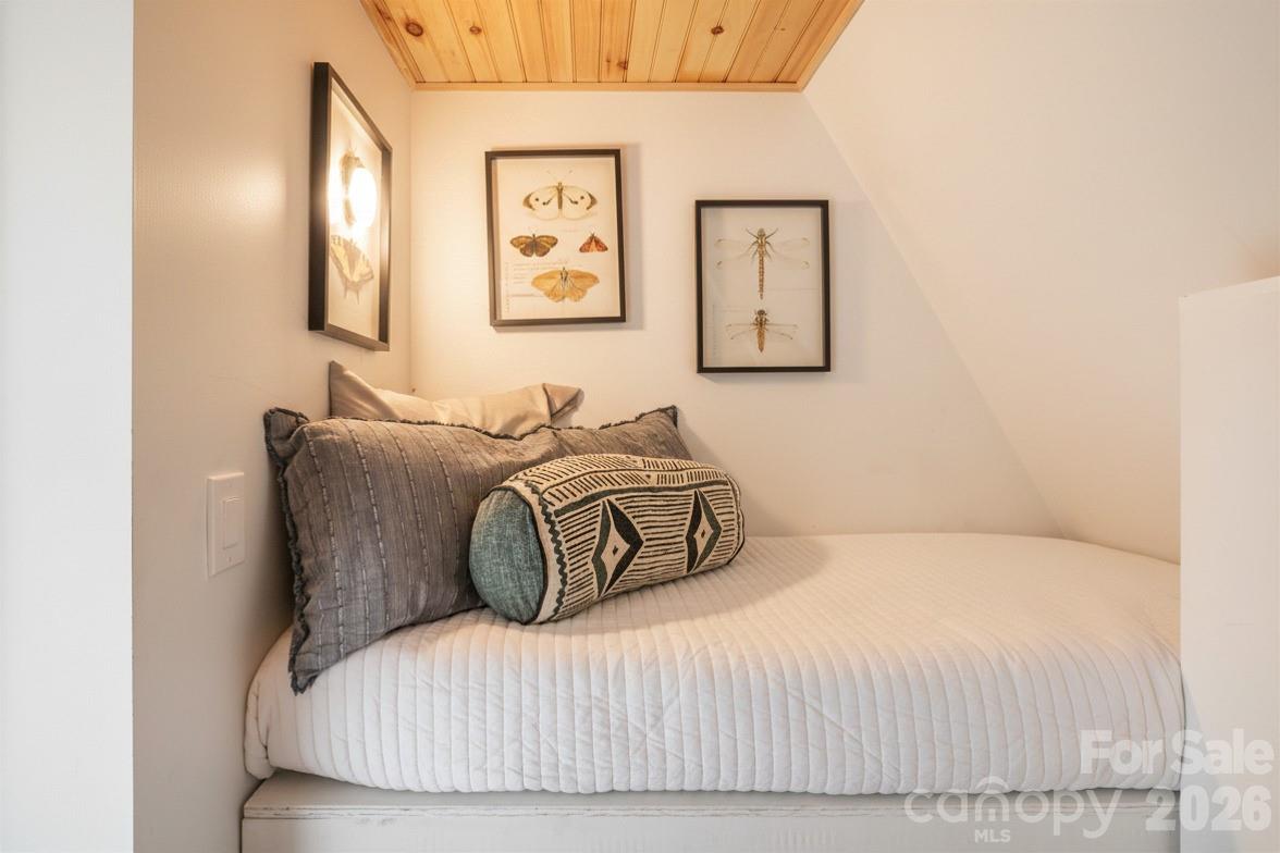 820 Shuler Lake Road Property Photo 17