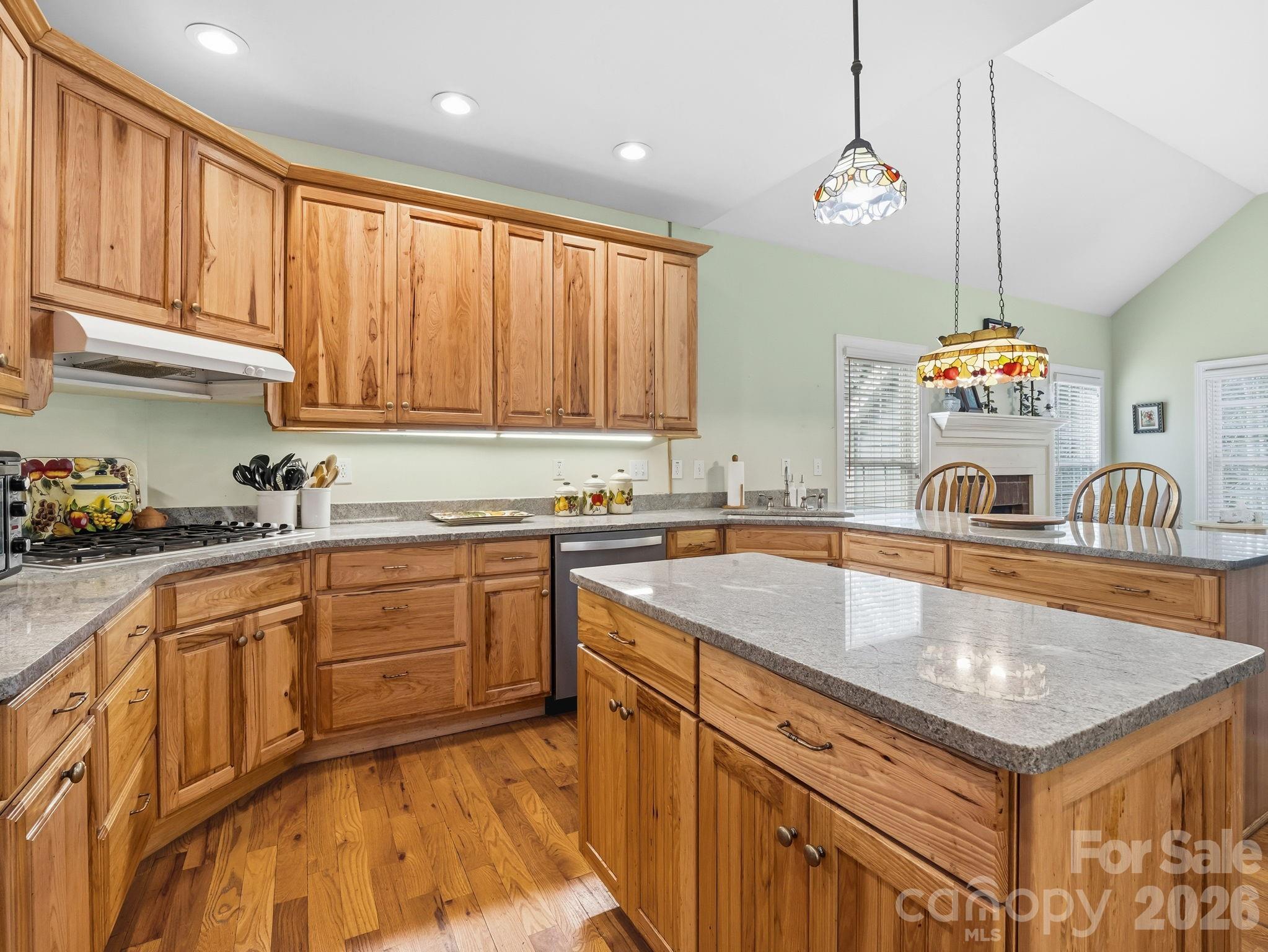 220 Jonathan Creek Drive Property Photo 3