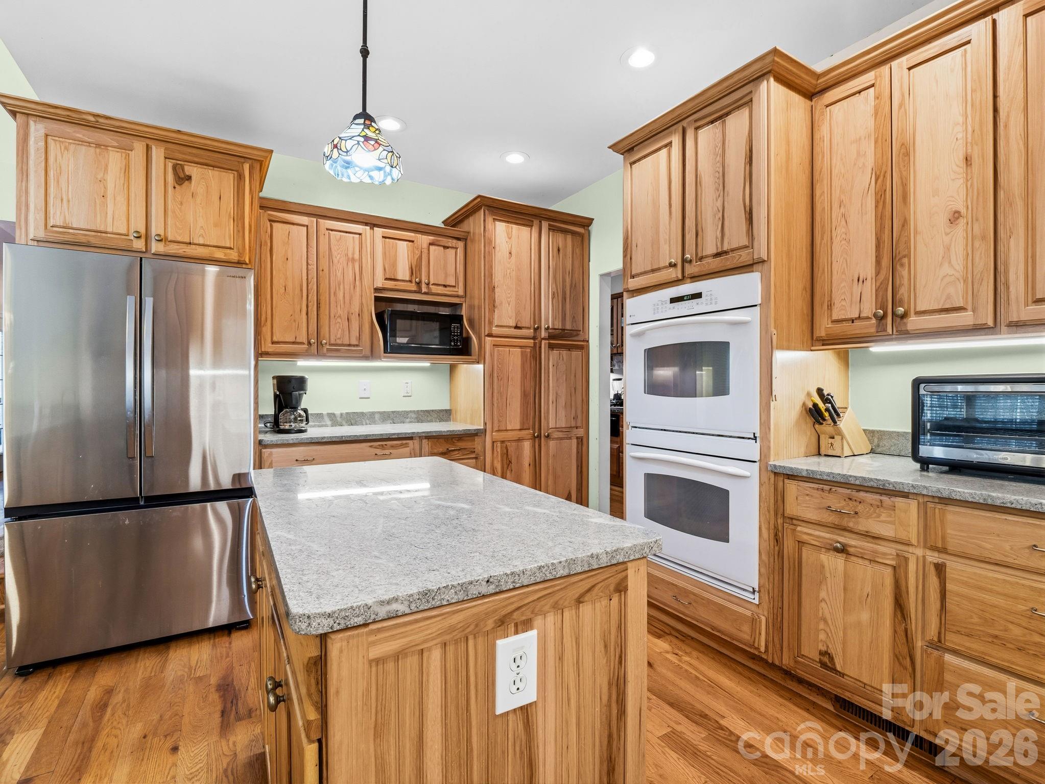 220 Jonathan Creek Drive Property Photo 4