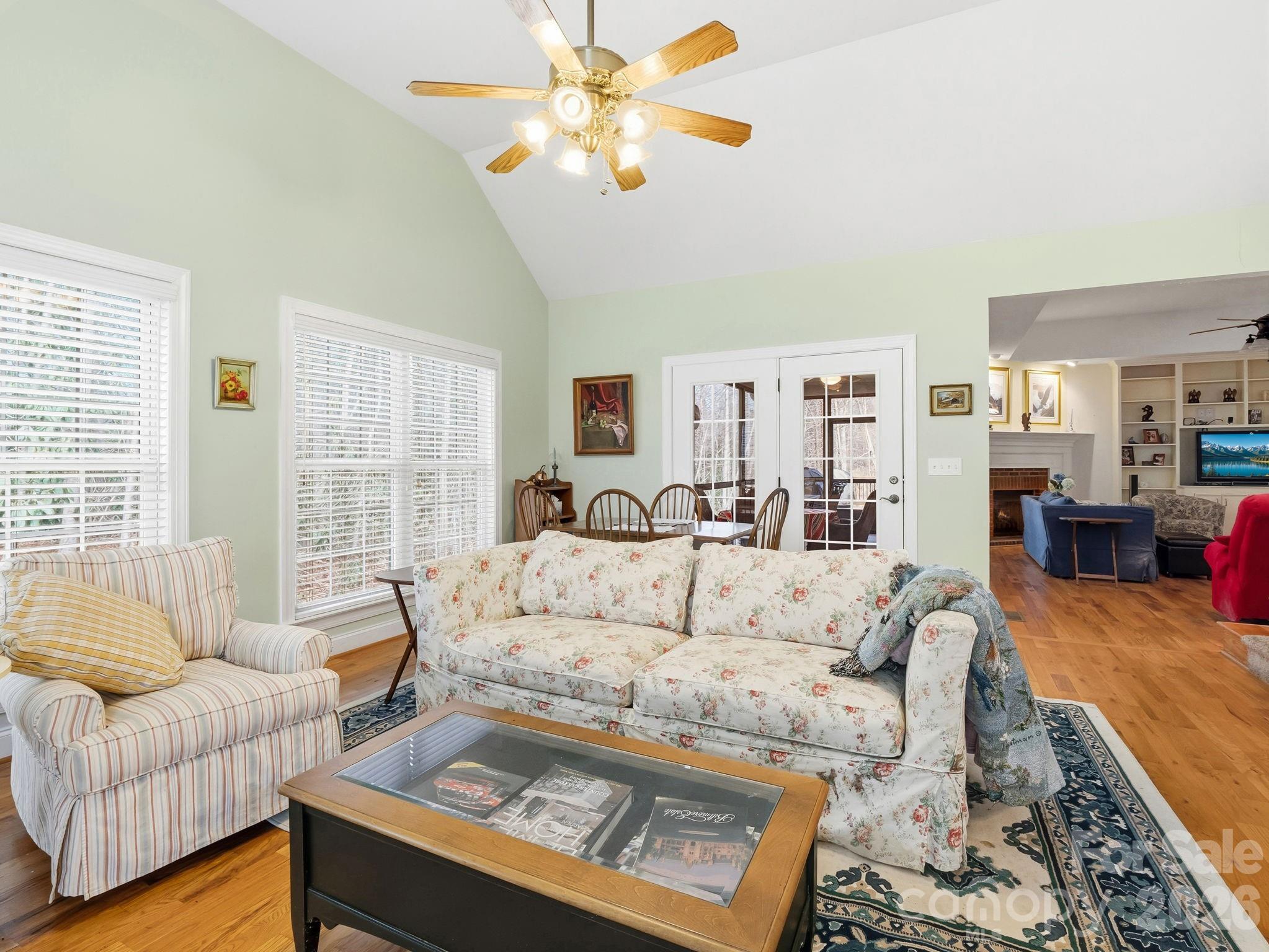 220 Jonathan Creek Drive Property Photo 8