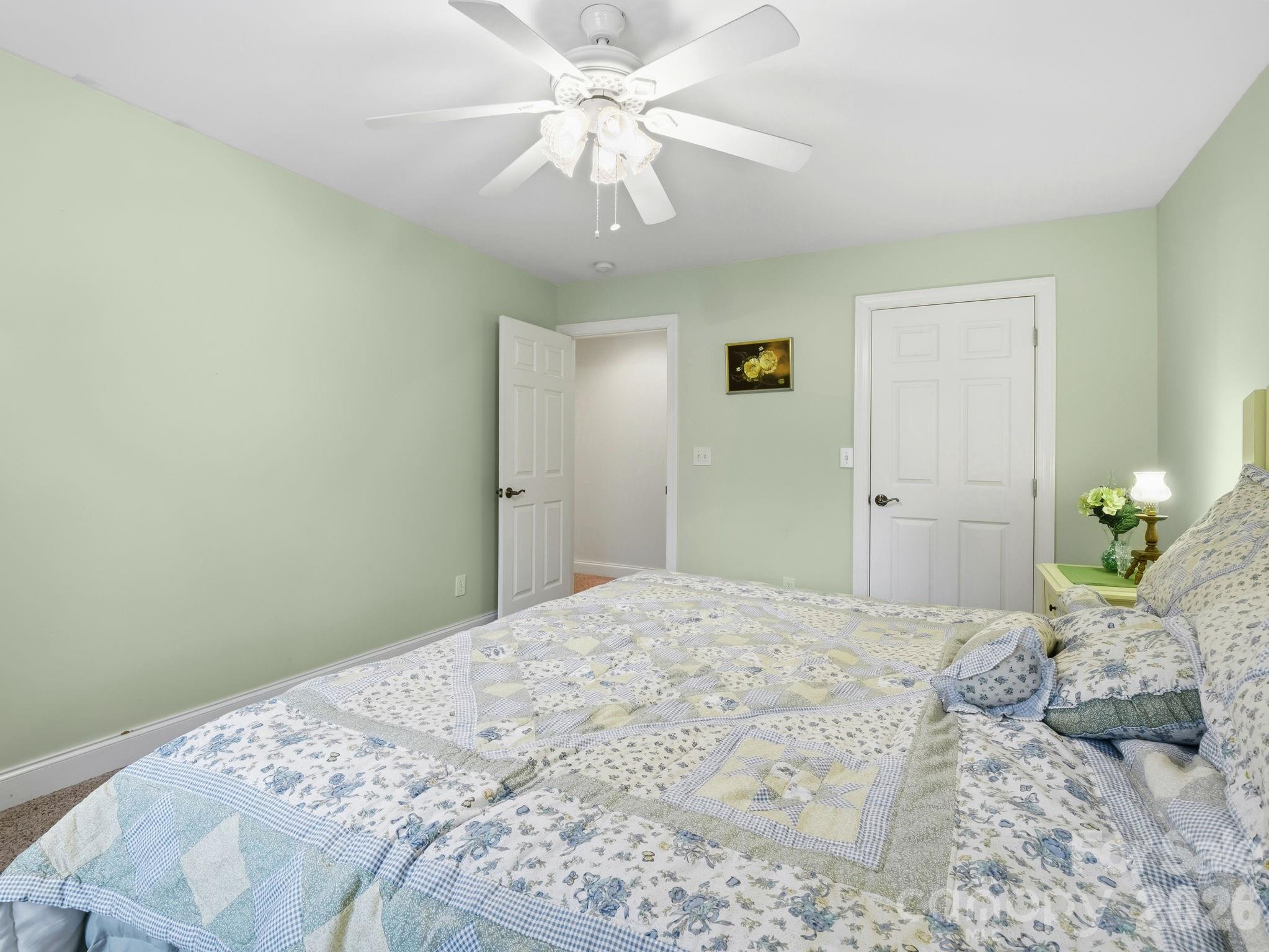 220 Jonathan Creek Drive Property Photo 16