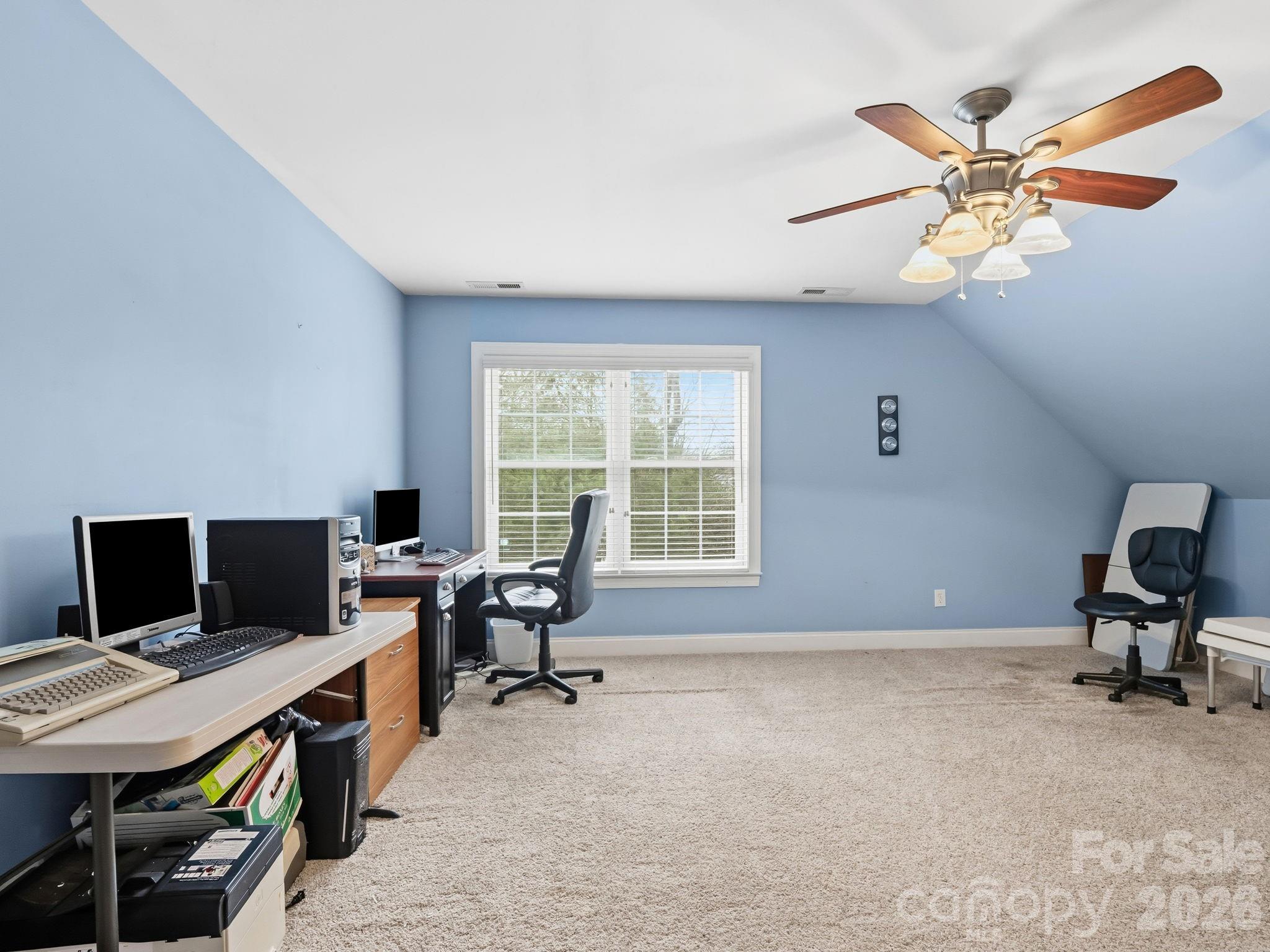 220 Jonathan Creek Drive Property Photo 23