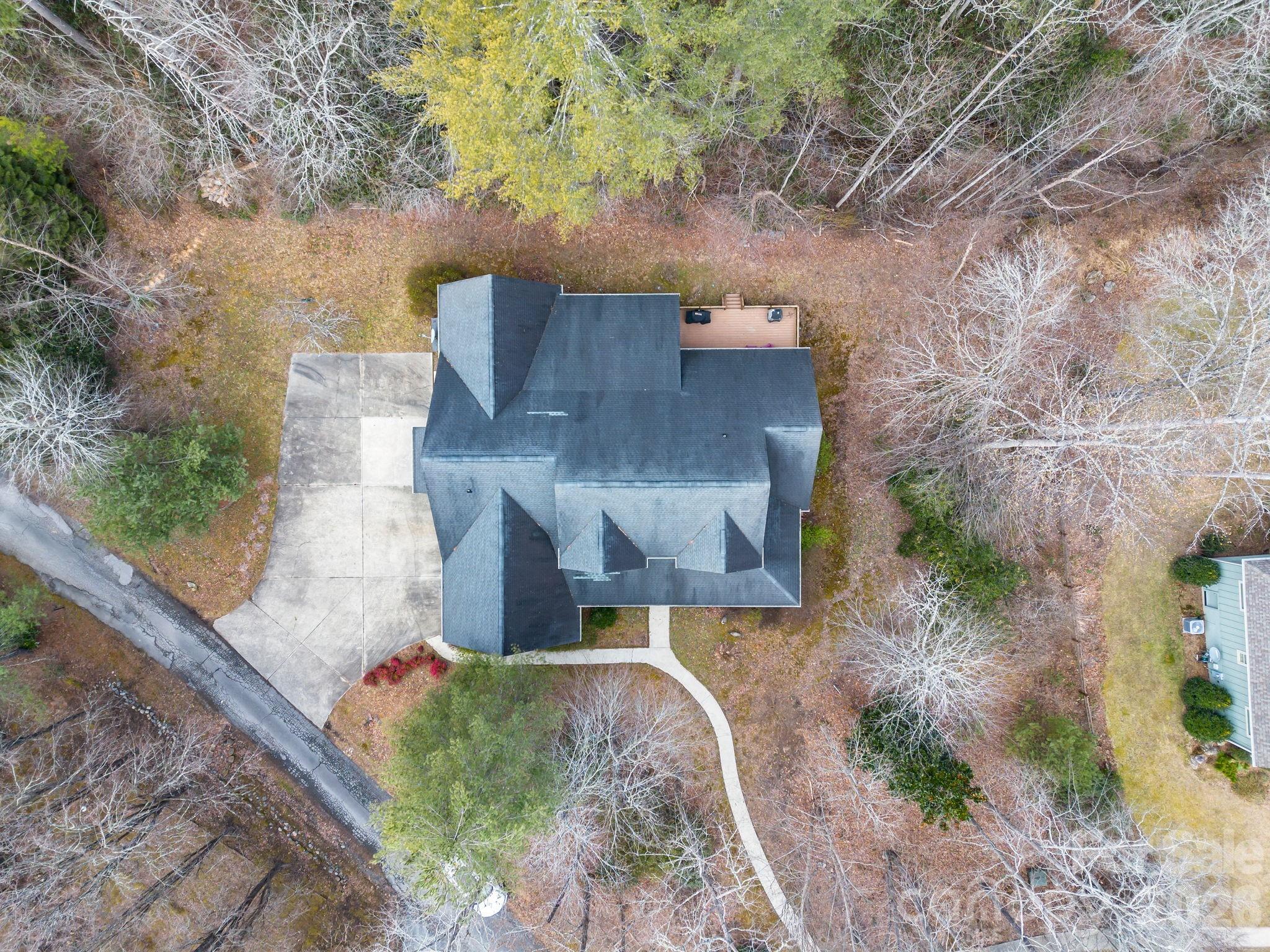 220 Jonathan Creek Drive Property Photo 29