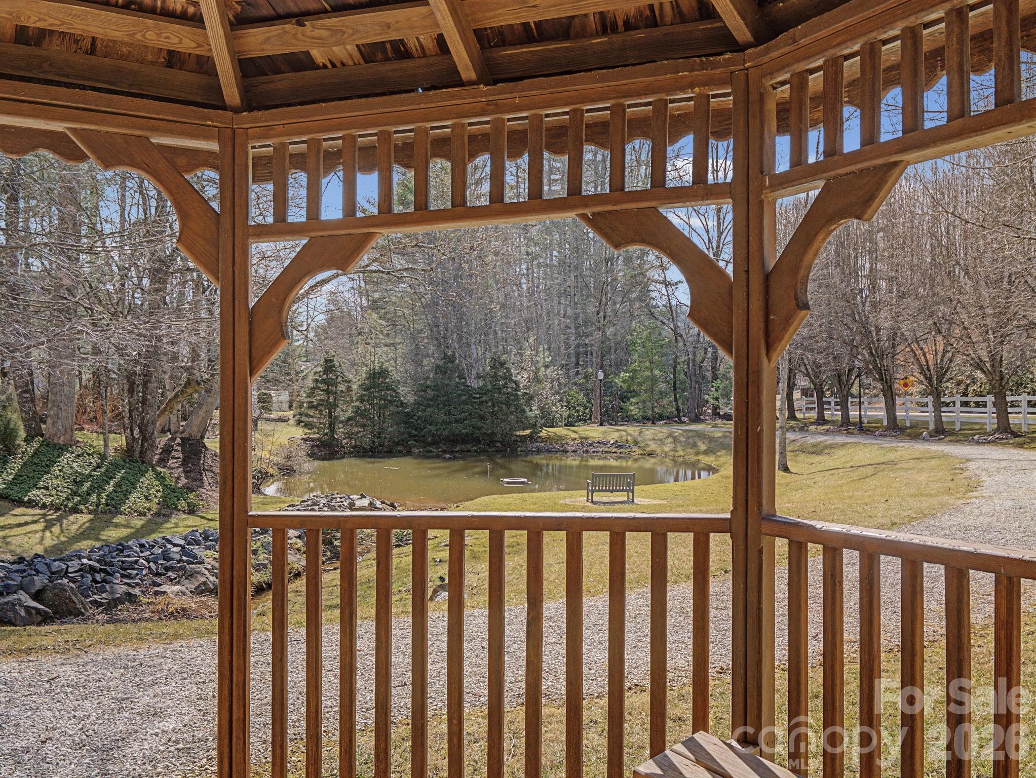 220 Jonathan Creek Drive Property Photo 37