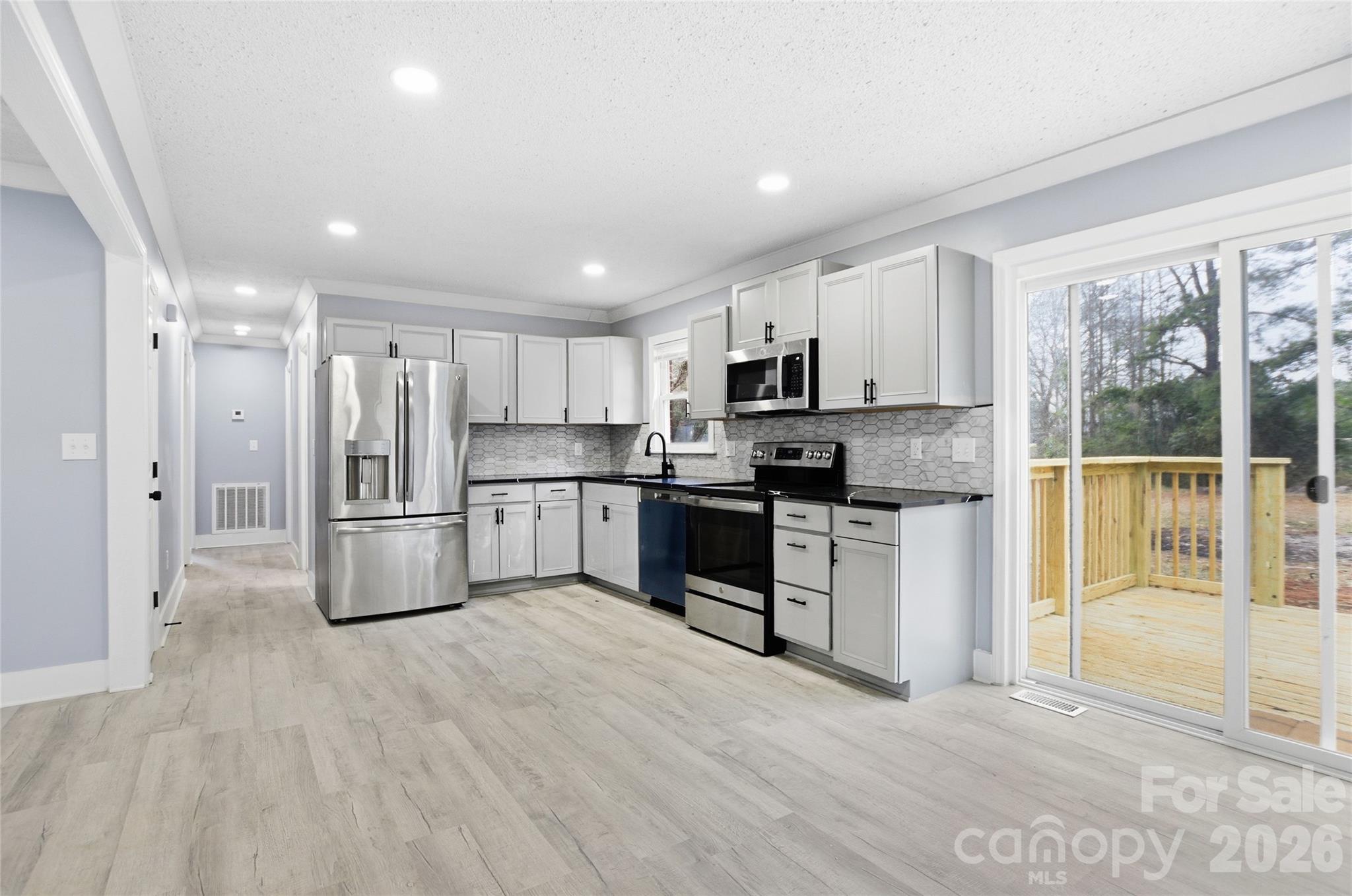 1522 Parson Grove Church Road Property Photo 2