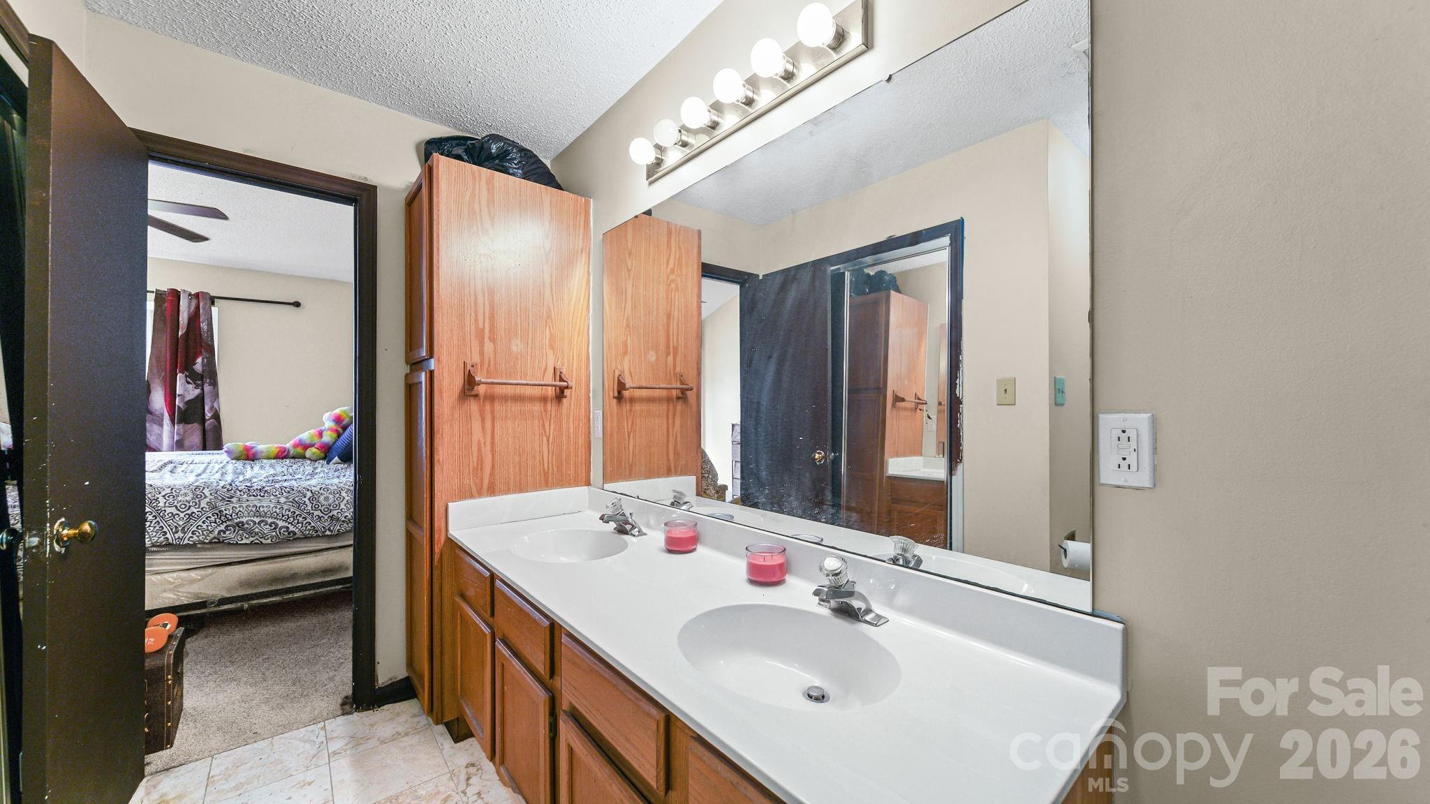 5713 Ebley Lane Property Photo 4