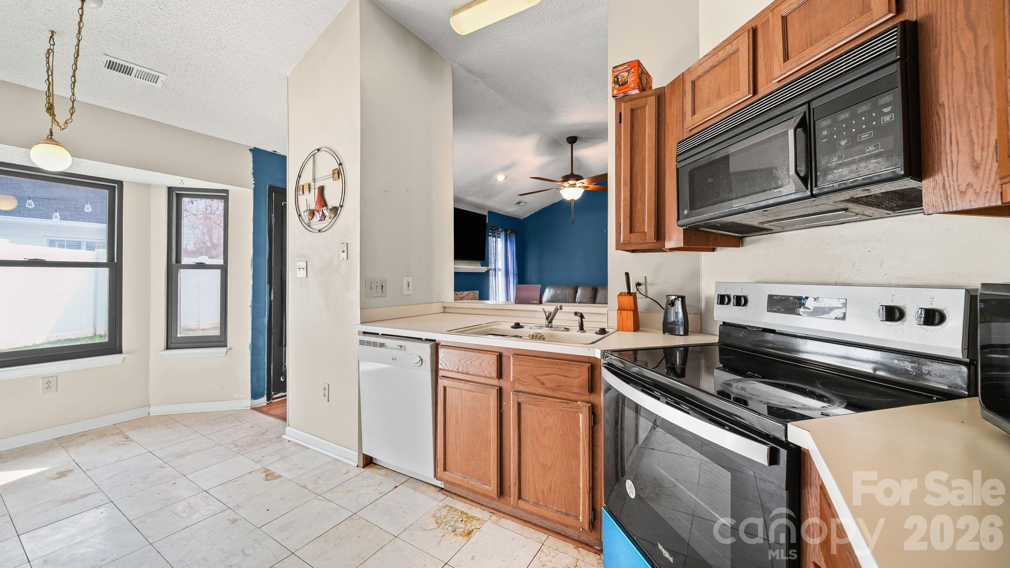 5713 Ebley Lane Property Photo 6