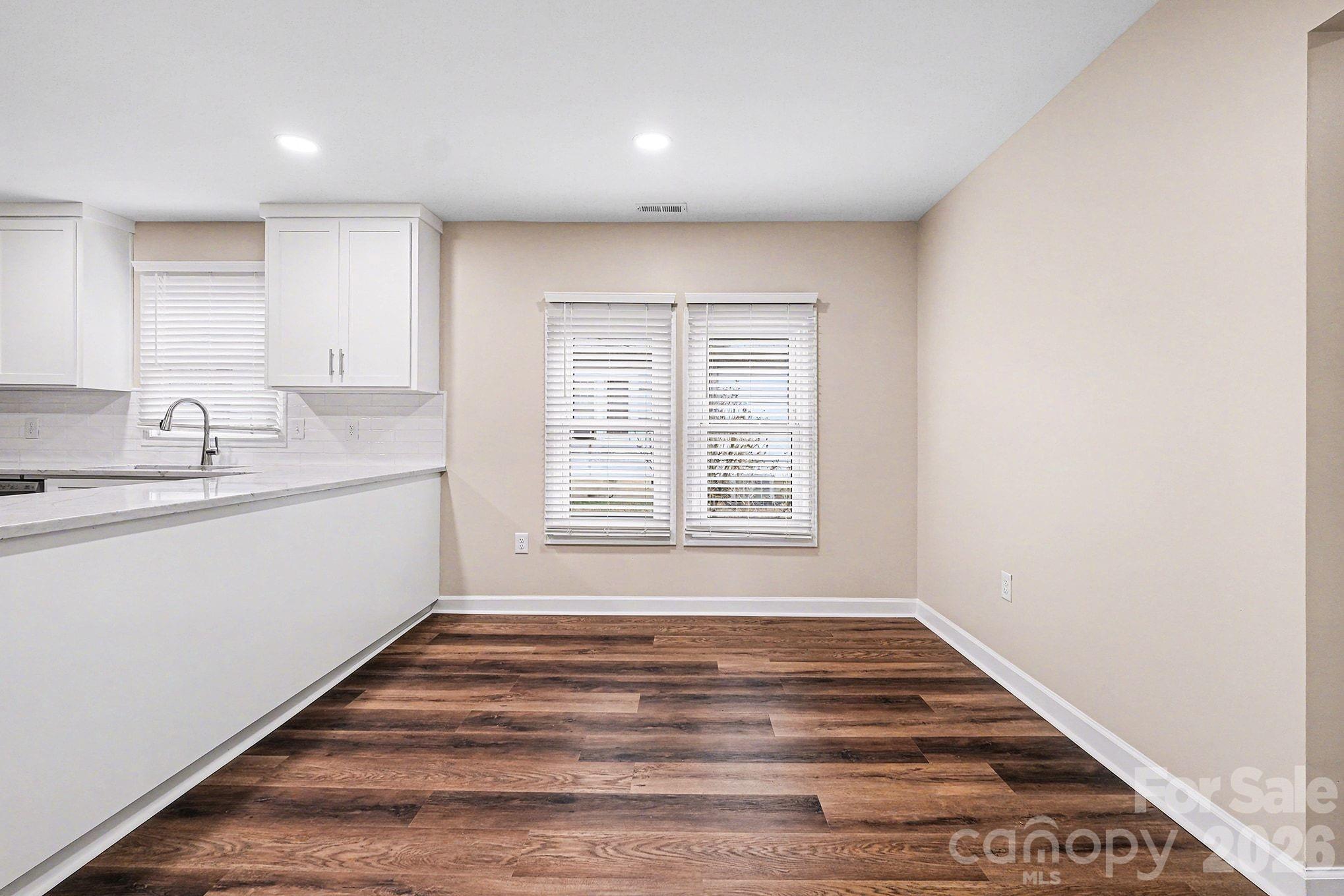 416 N Pine Street Property Photo 12