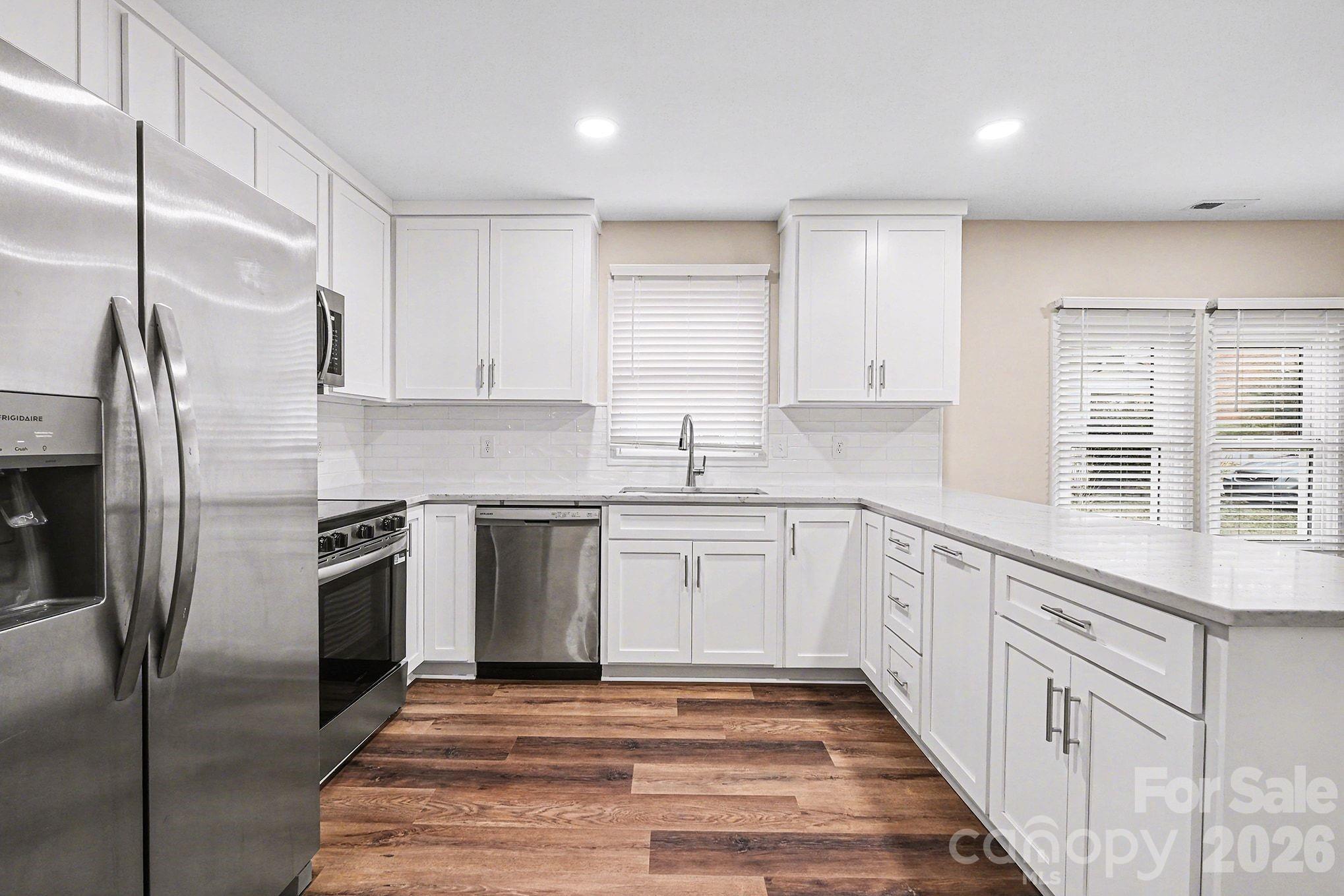 416 N Pine Street Property Photo 17