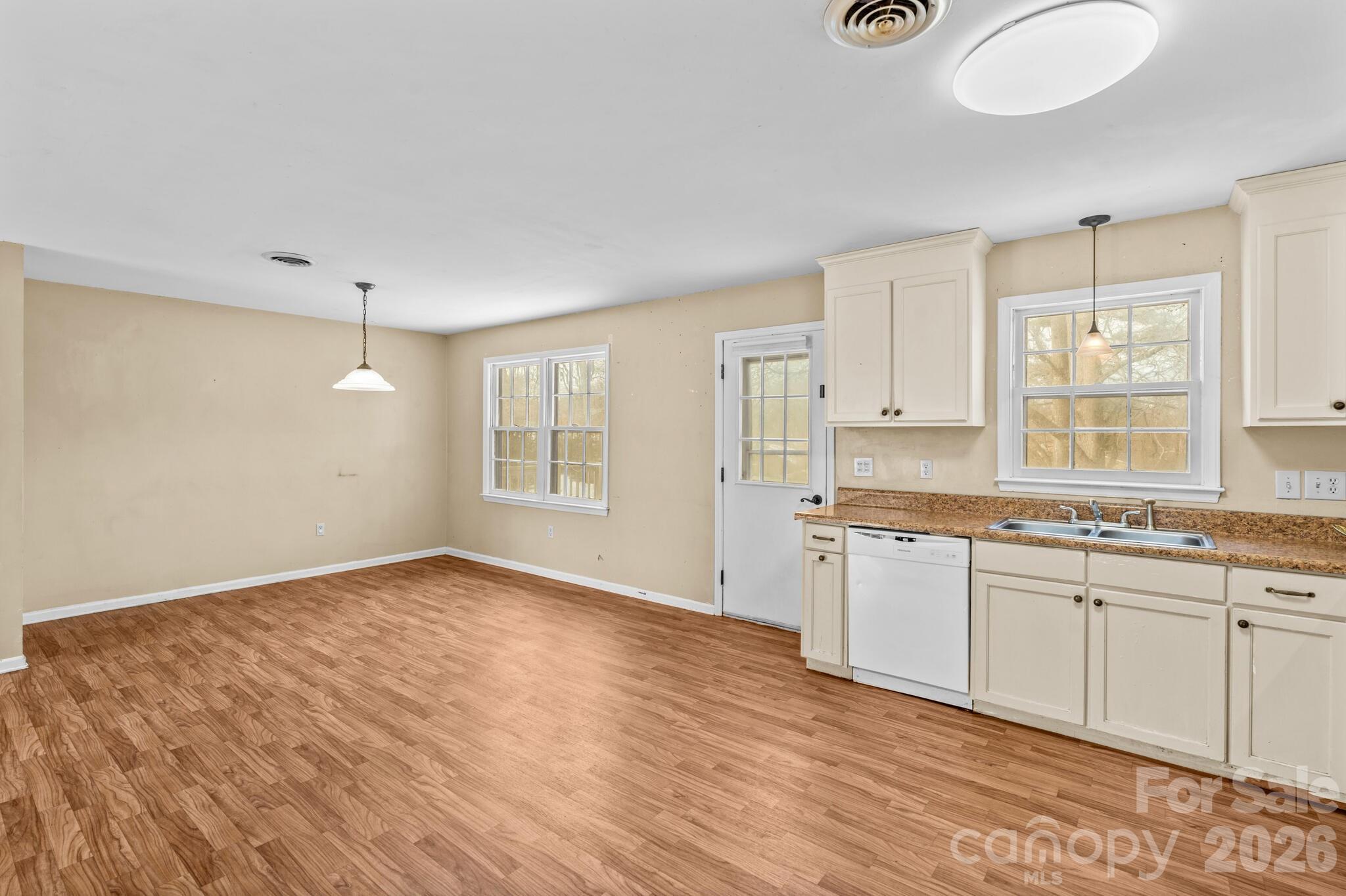535 Log Barn Road Property Photo 20