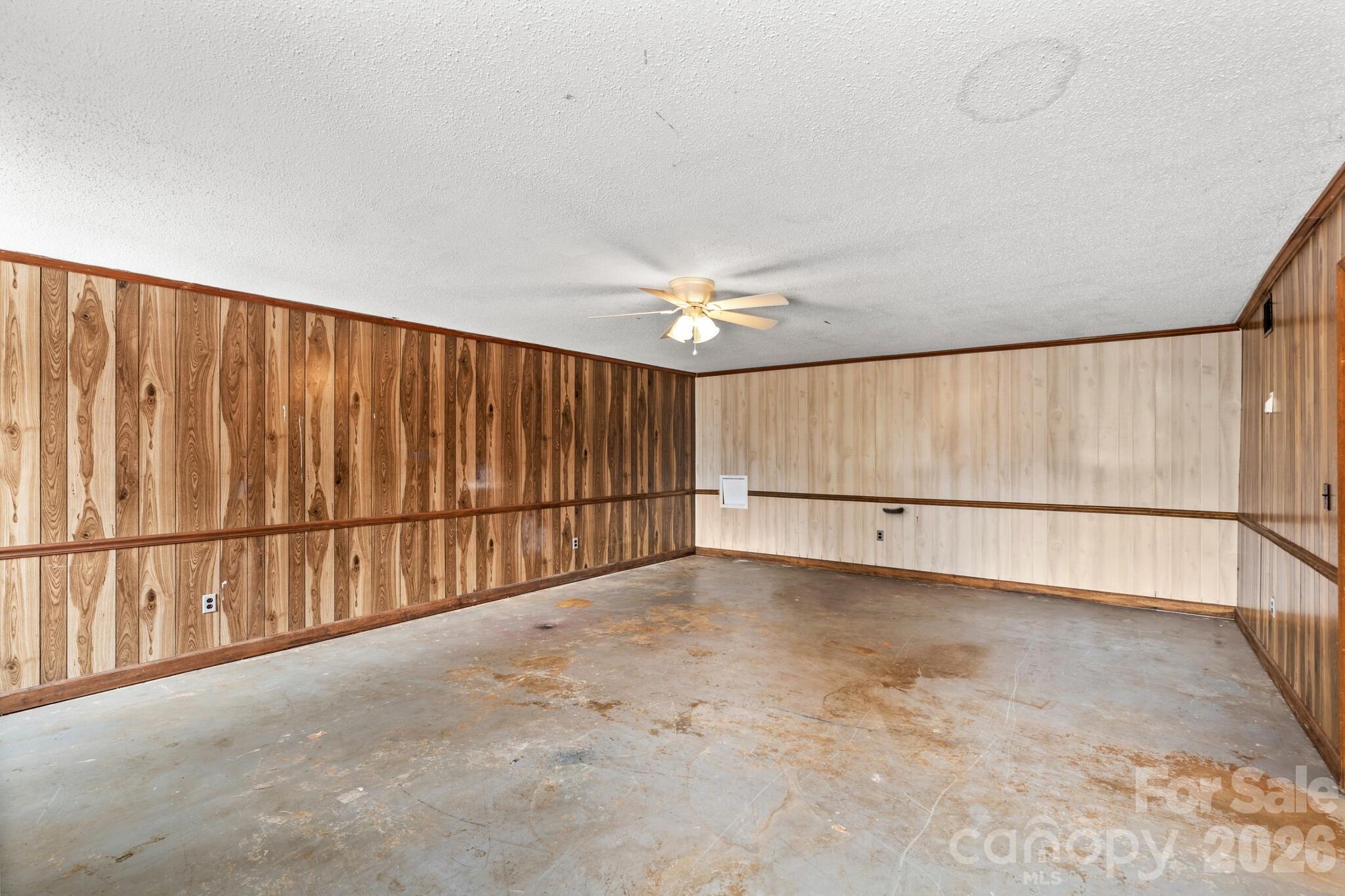 535 Log Barn Road Property Photo 39