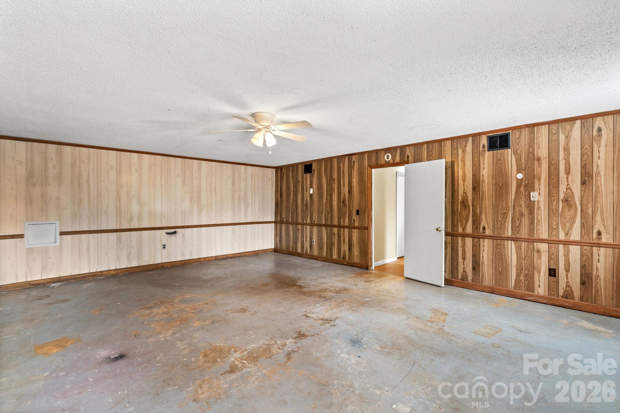 535 Log Barn Road Property Photo 41