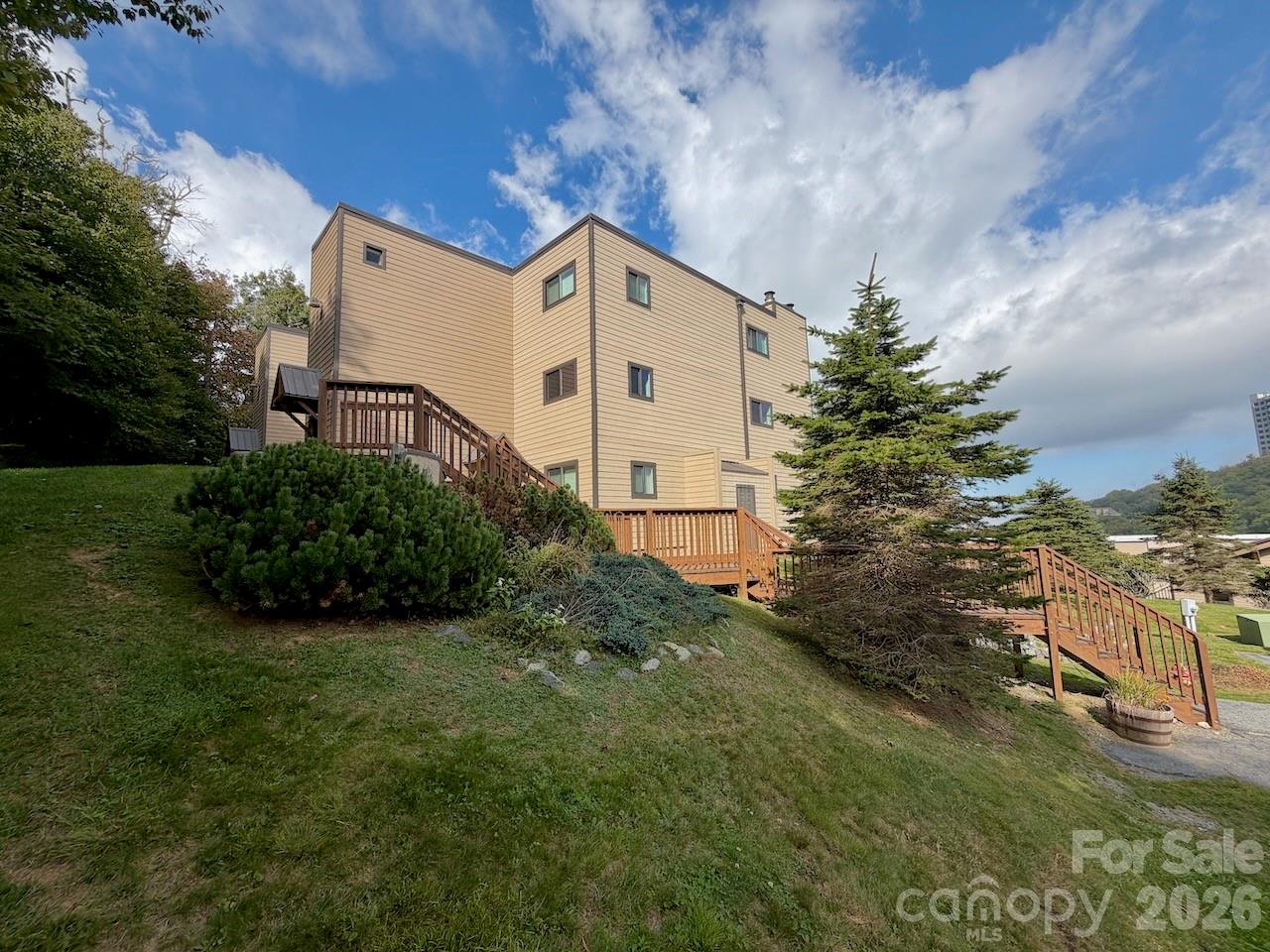 101 Sugar Ski Drive Property Photo 28