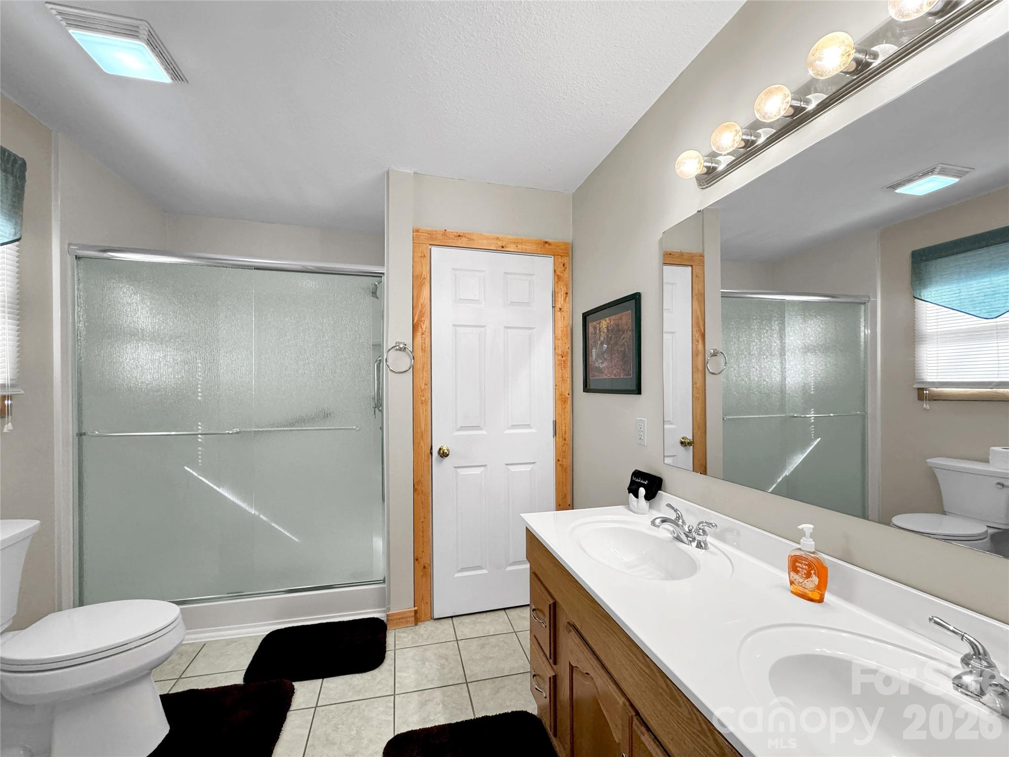 30 Edgewater Lane Property Photo 14