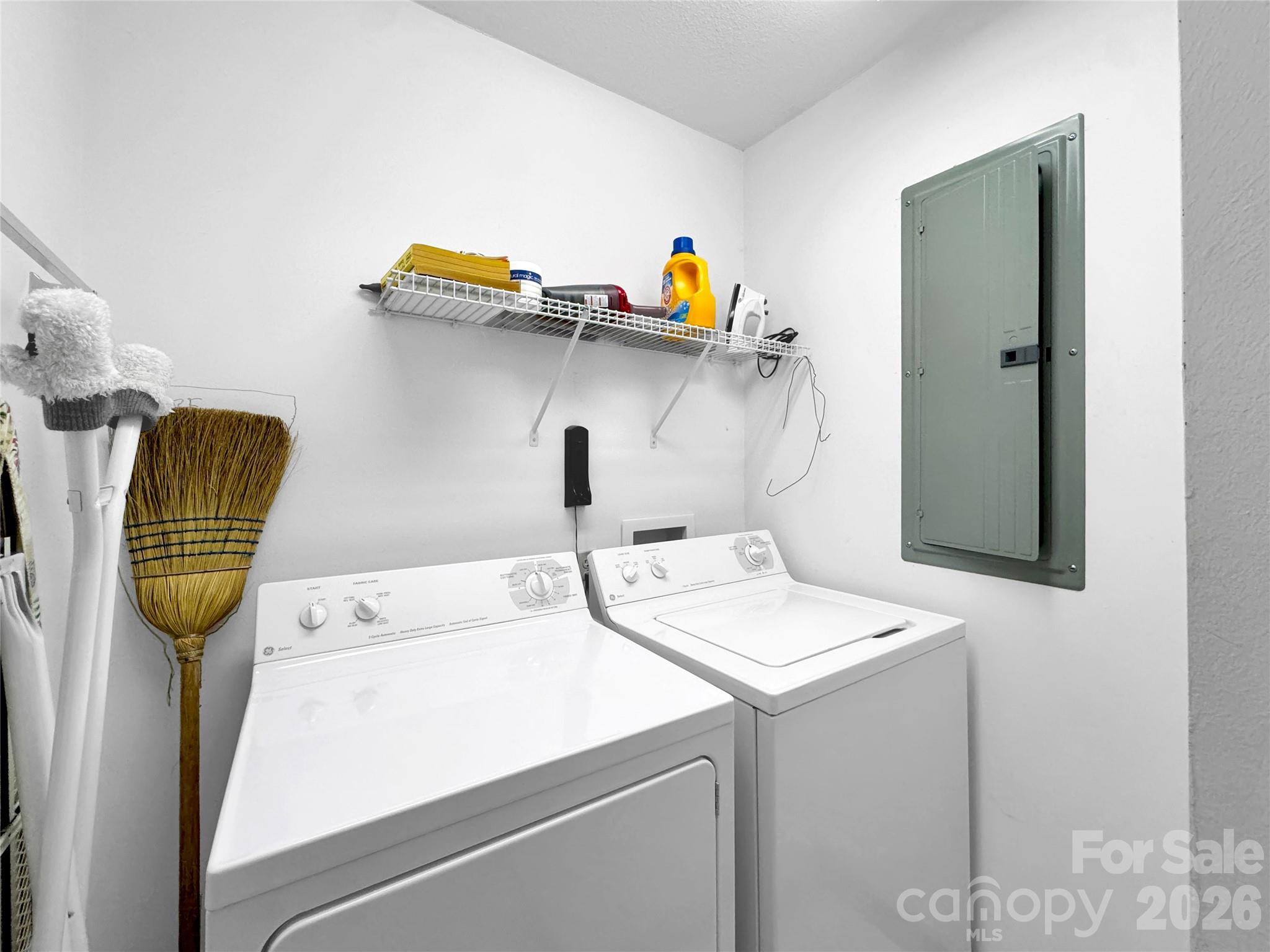 30 Edgewater Lane Property Photo 20
