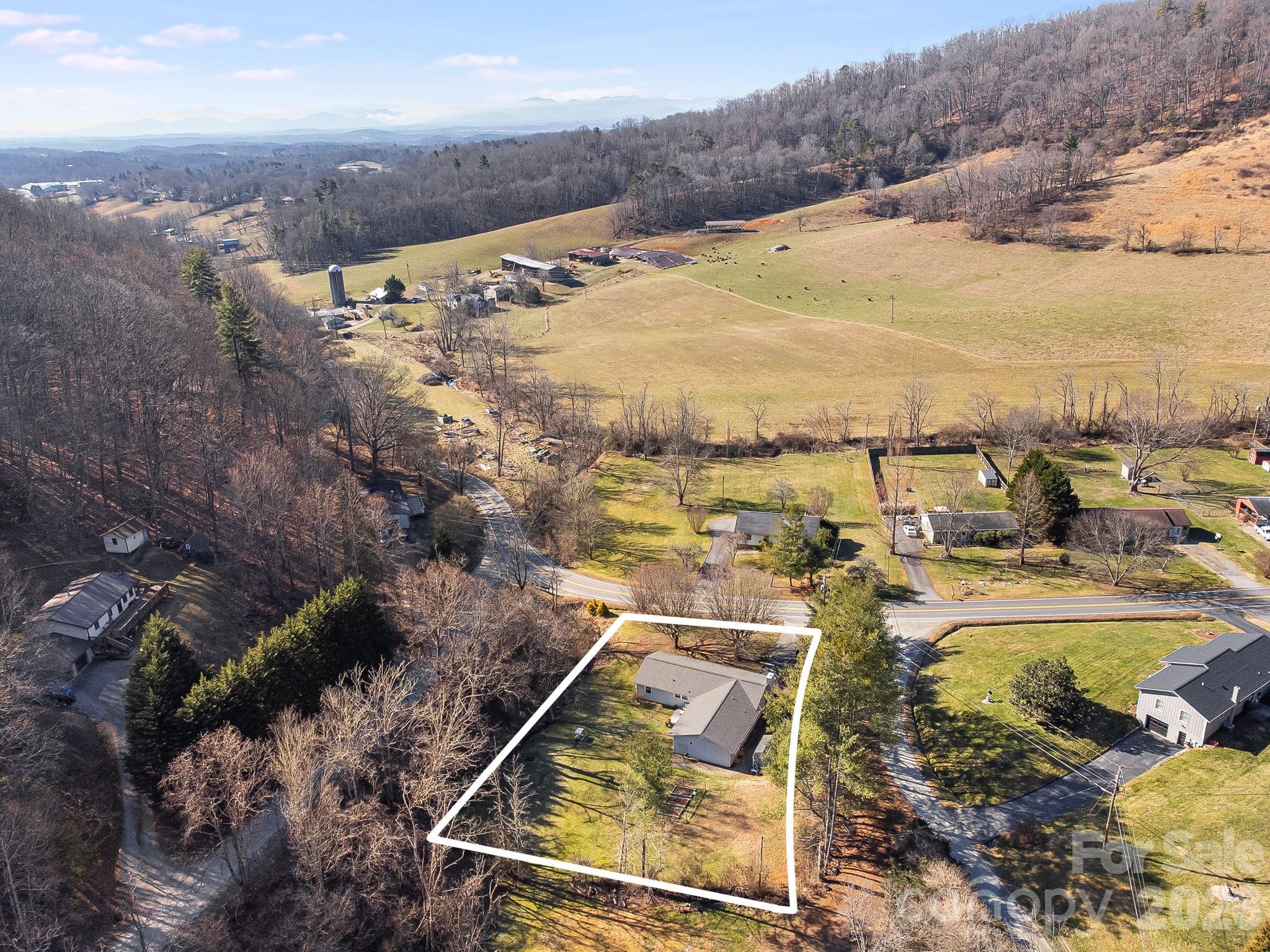 1590 Bruce Road Property Photo 1