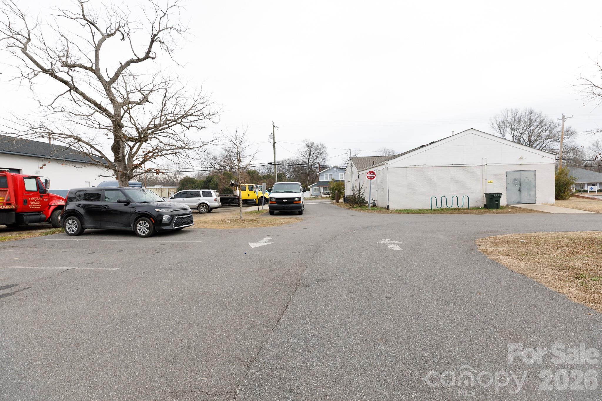 624 Saluda Street Property Photo 27