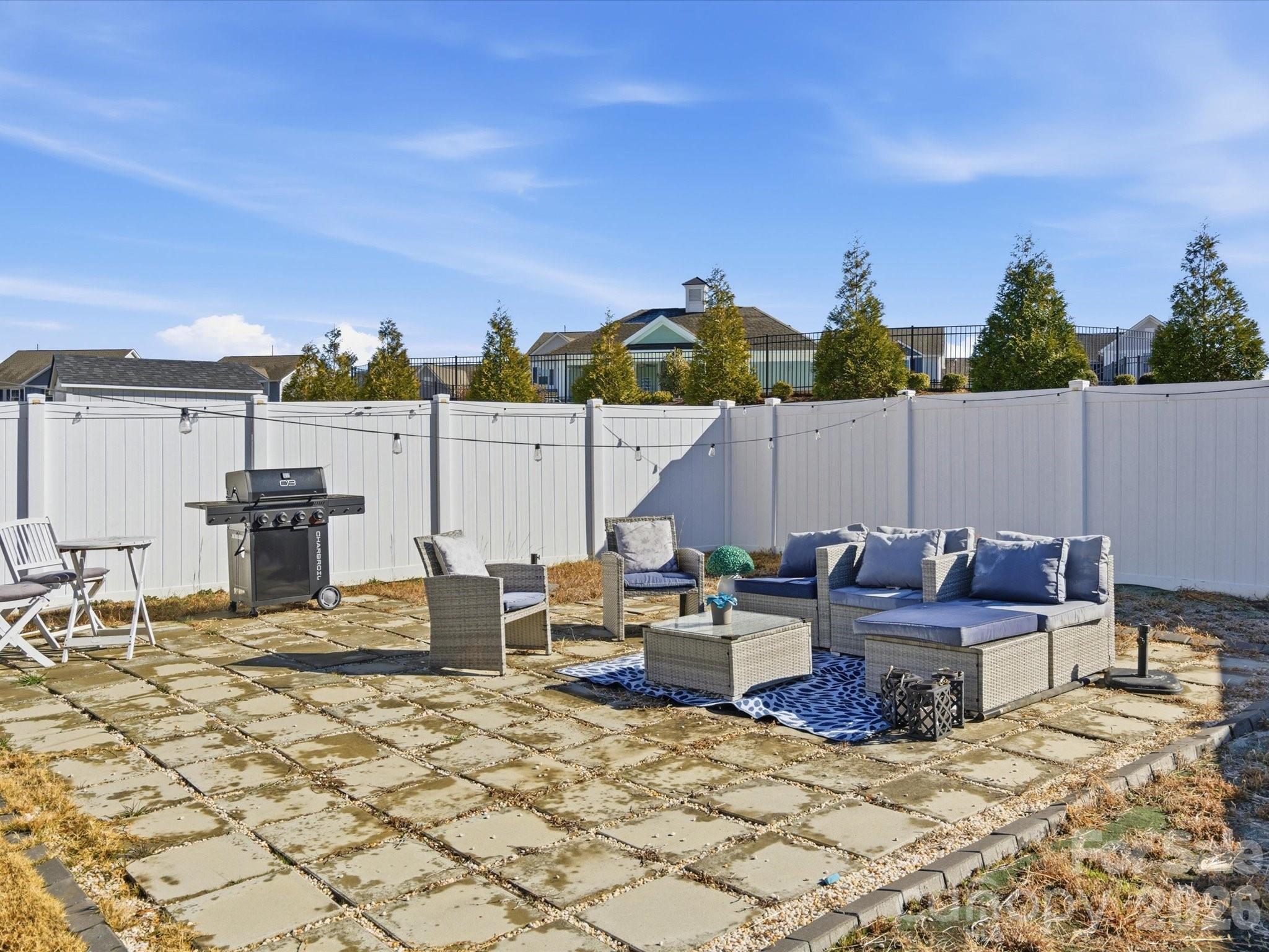 4435 Allenby Place Property Photo 28