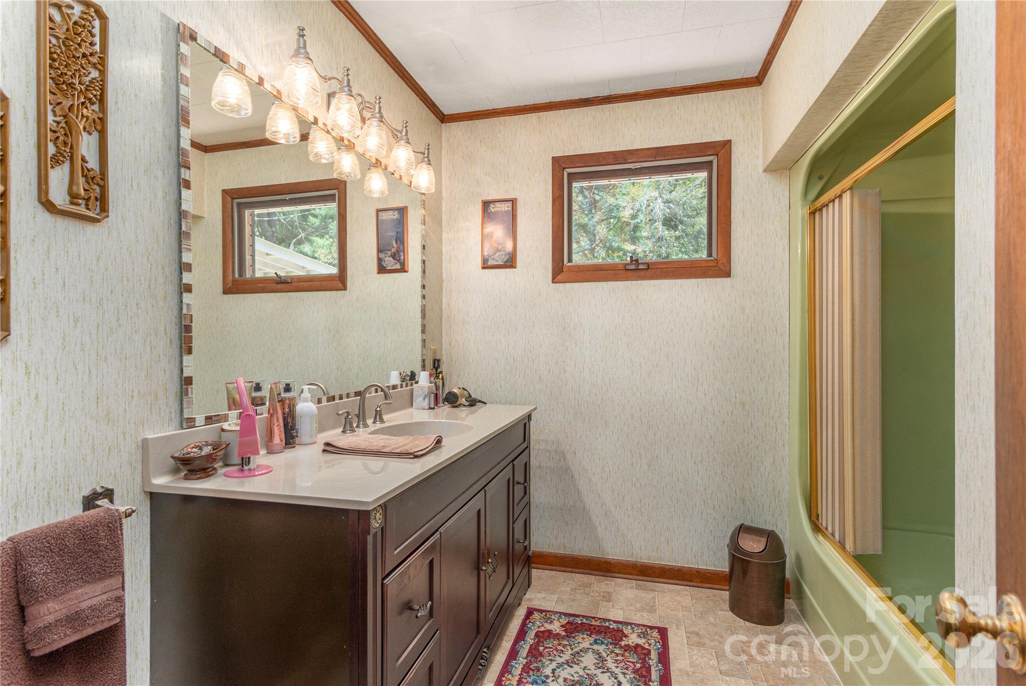 96 Tower Lane Property Photo 11