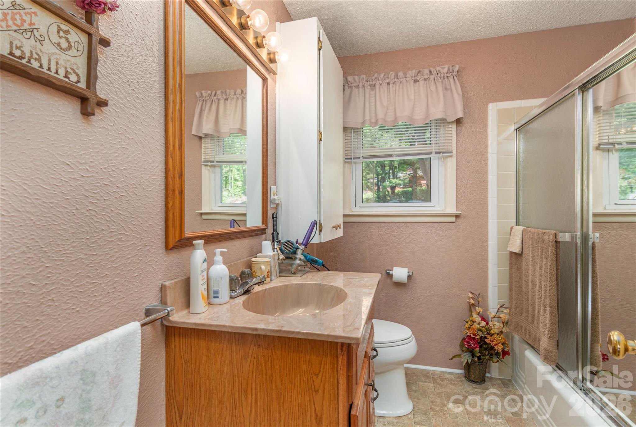 96 Tower Lane Property Photo 12
