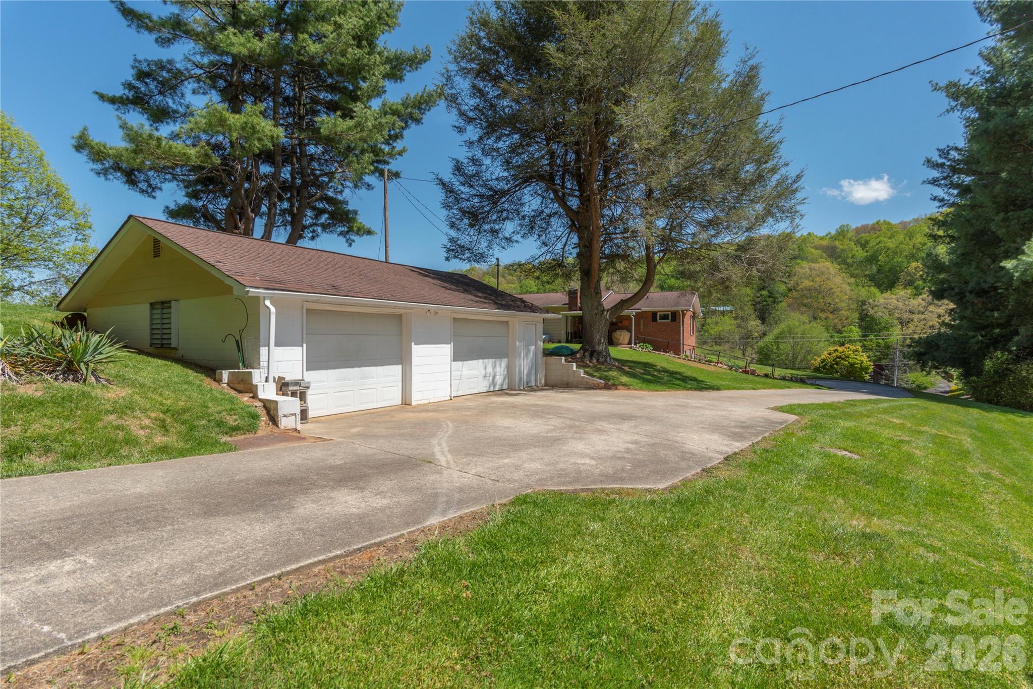 96 Tower Lane Property Photo 19